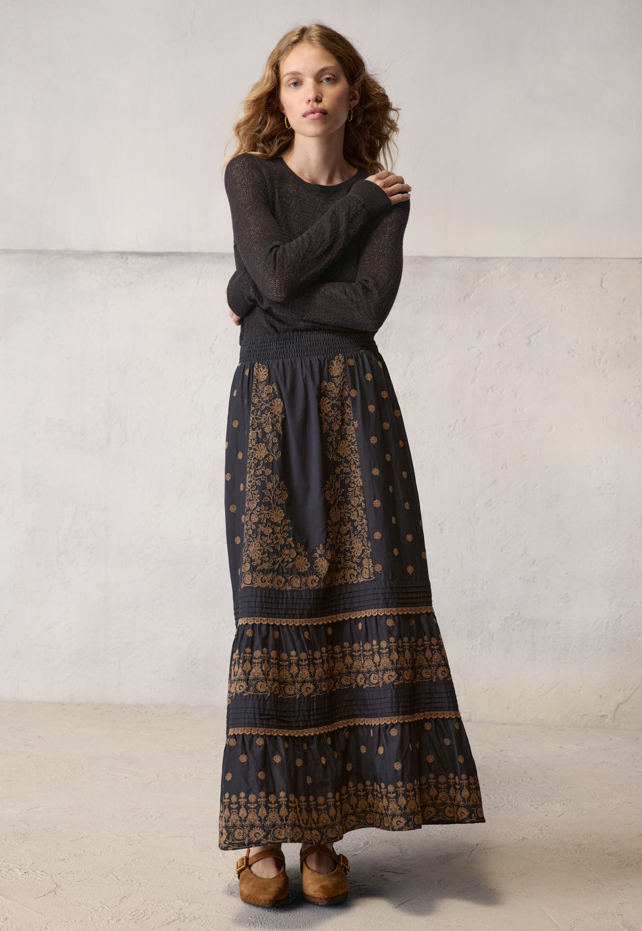 Embroidered skirt