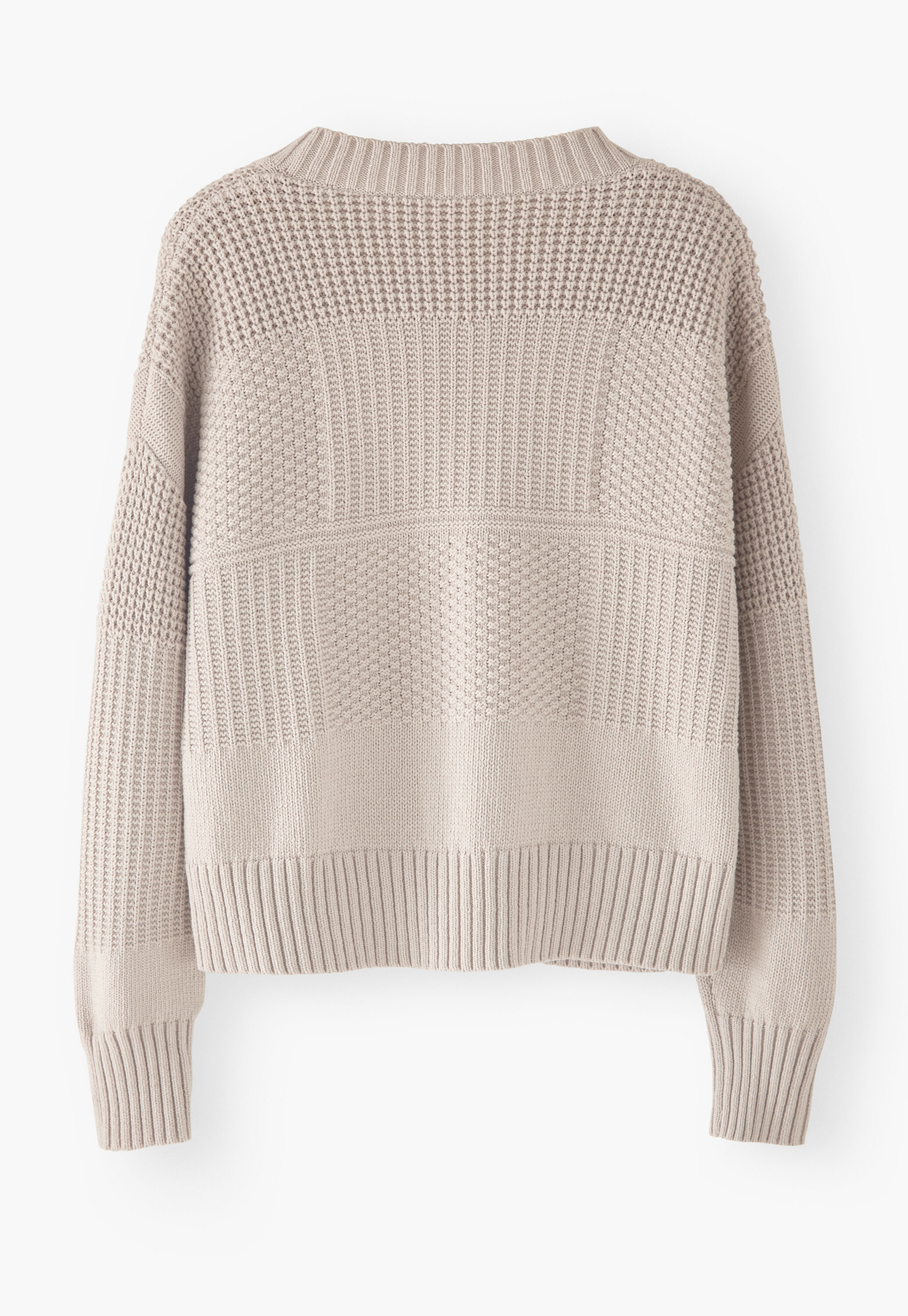 Stitch-mixing cardigan