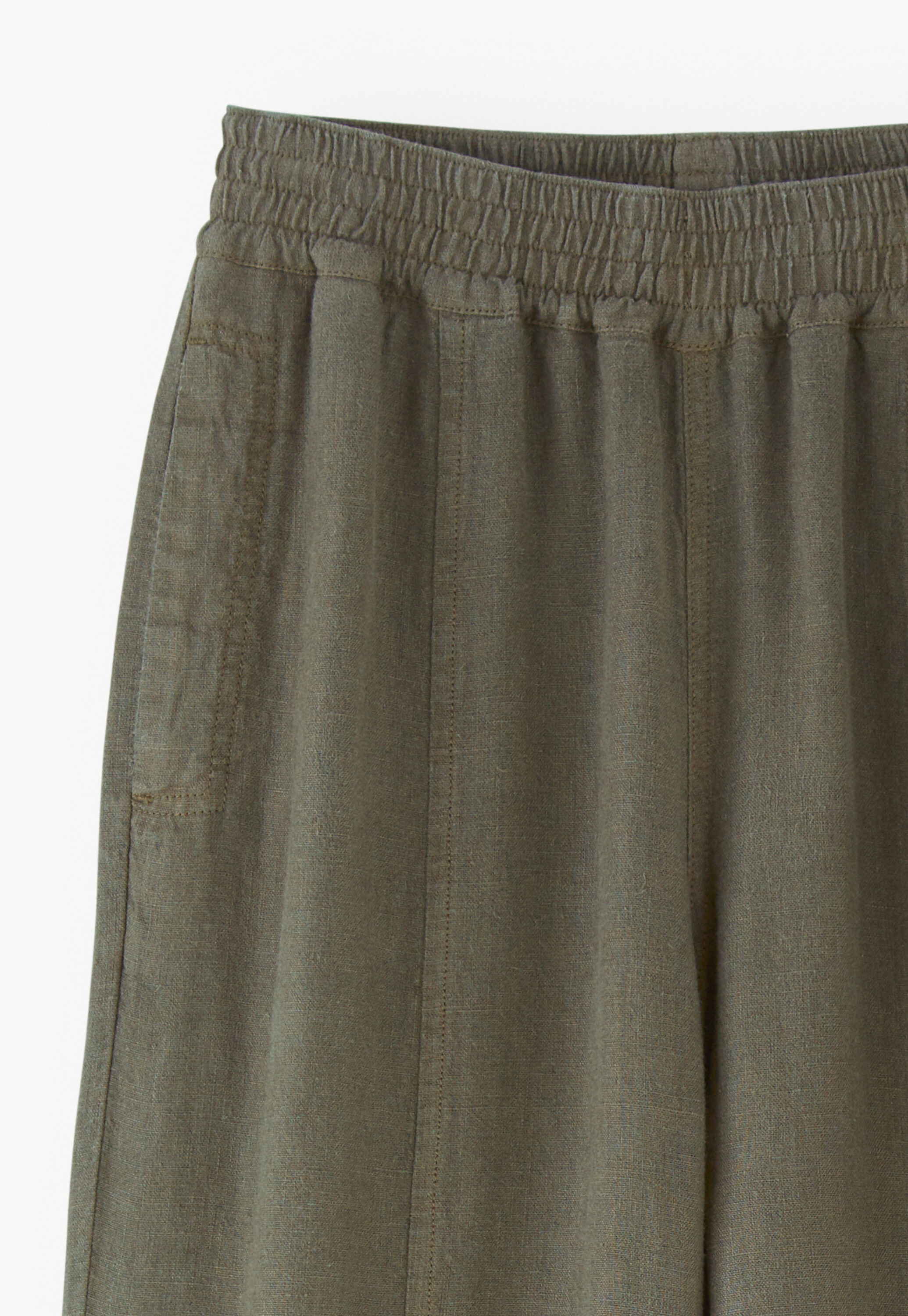 Relaxed trousers