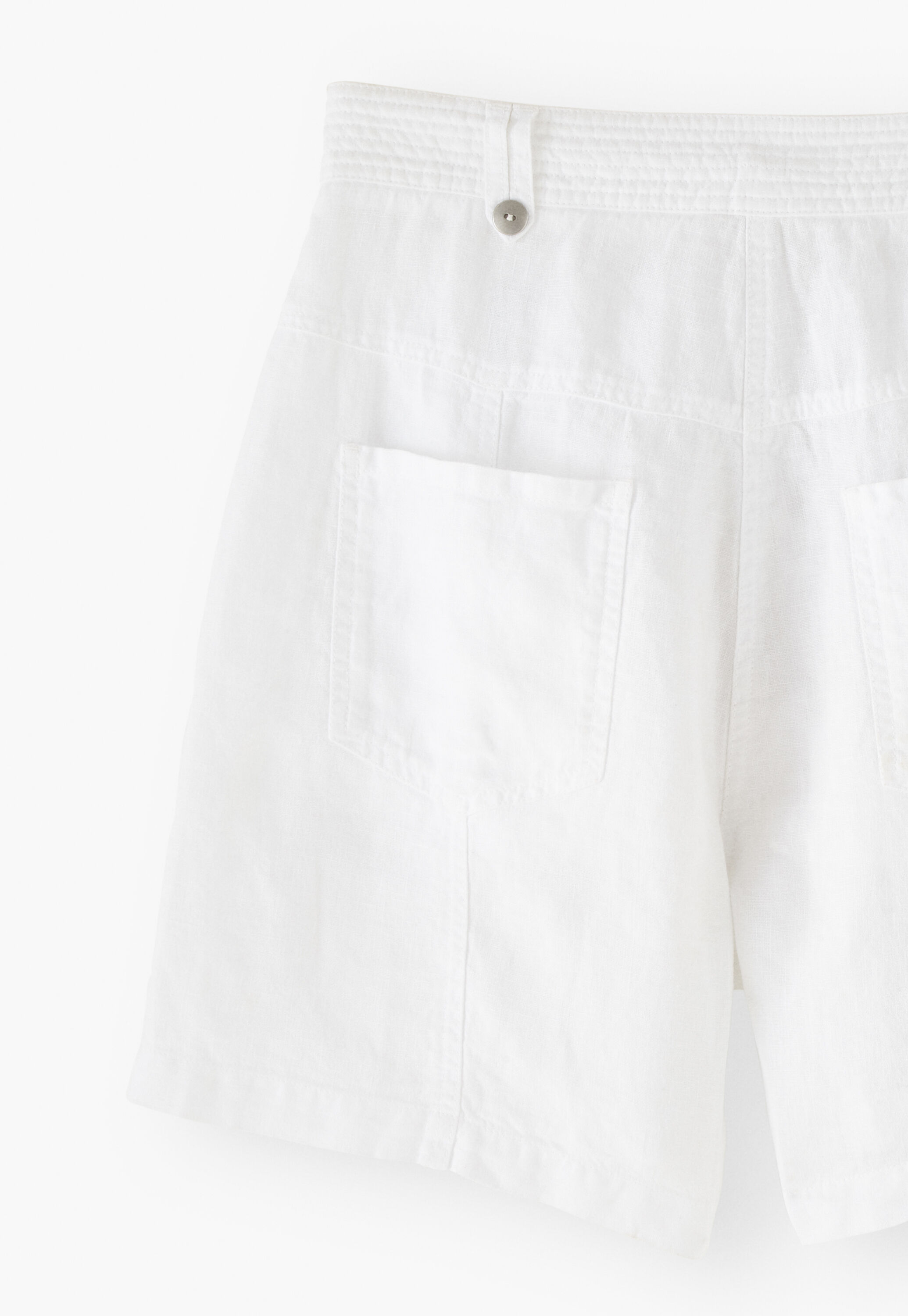 Flap-pocket shorts