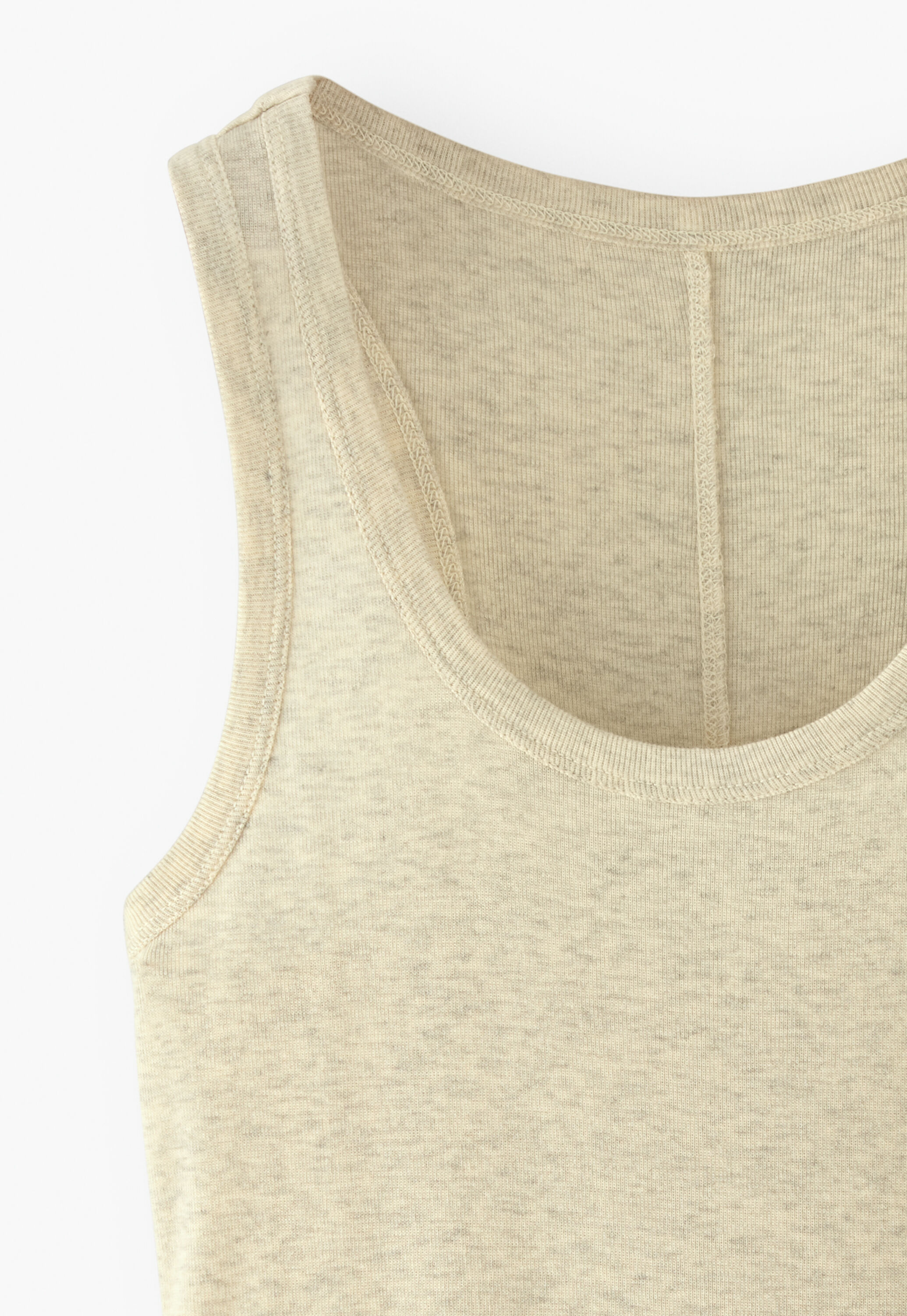 Scoop-neck vest