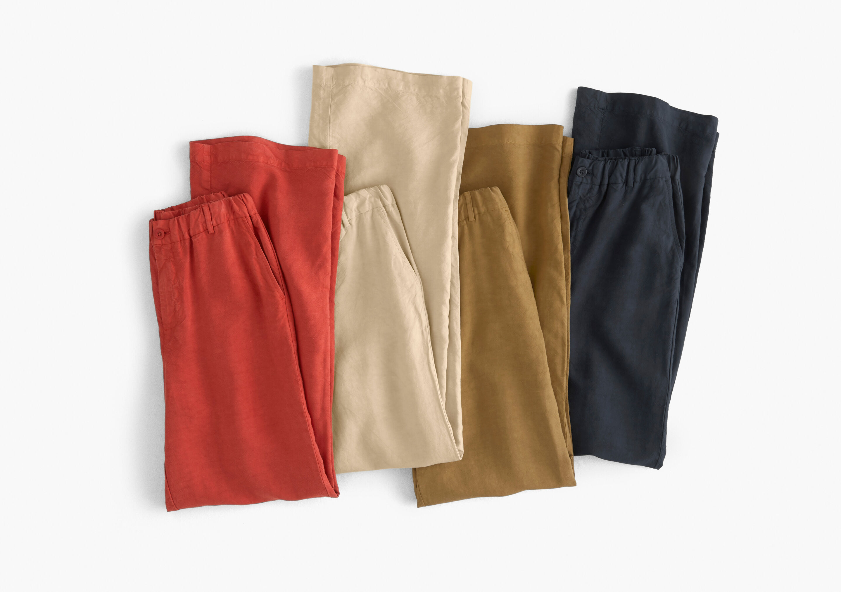 Wide-leg trousers