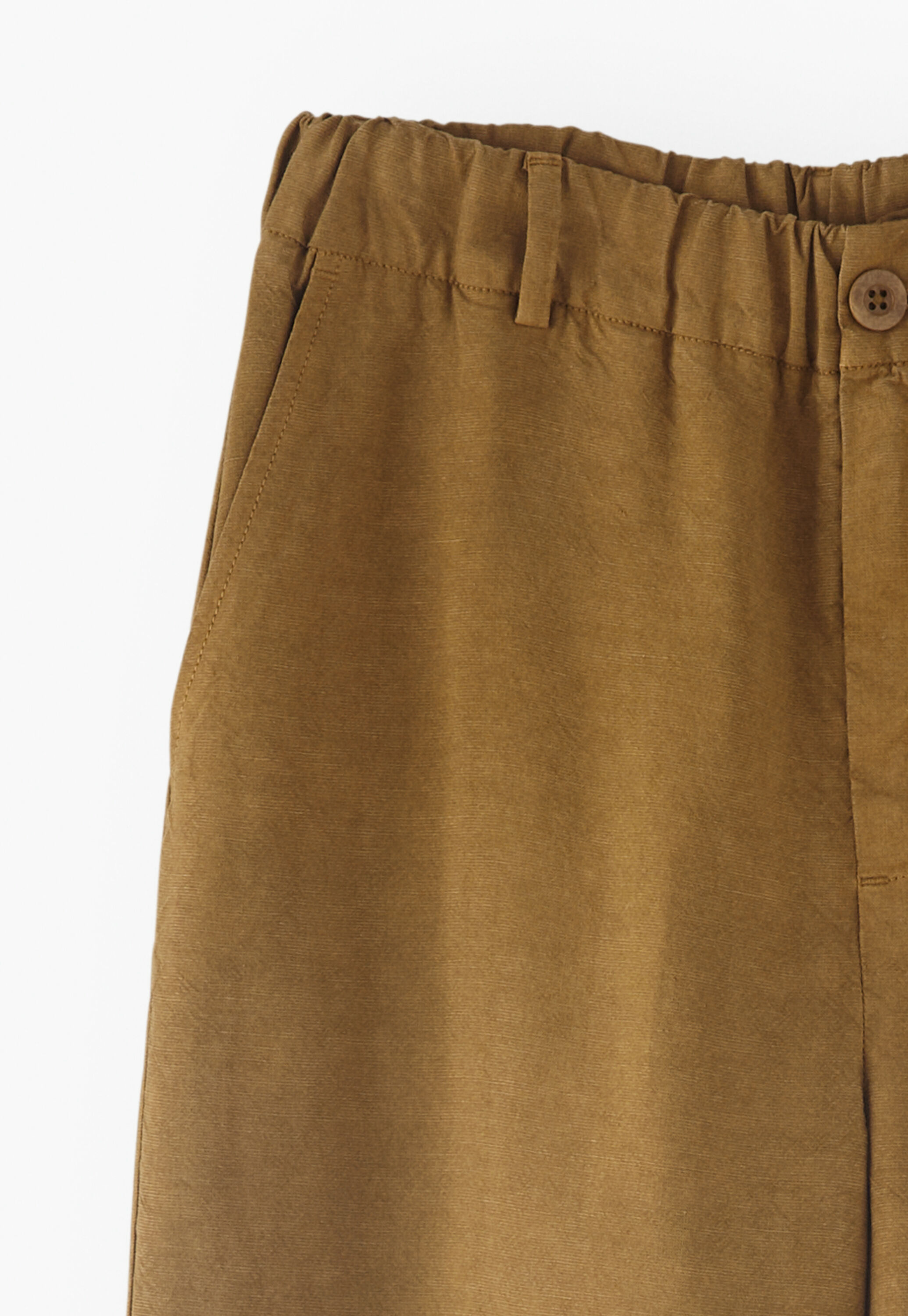 Wide-leg trousers