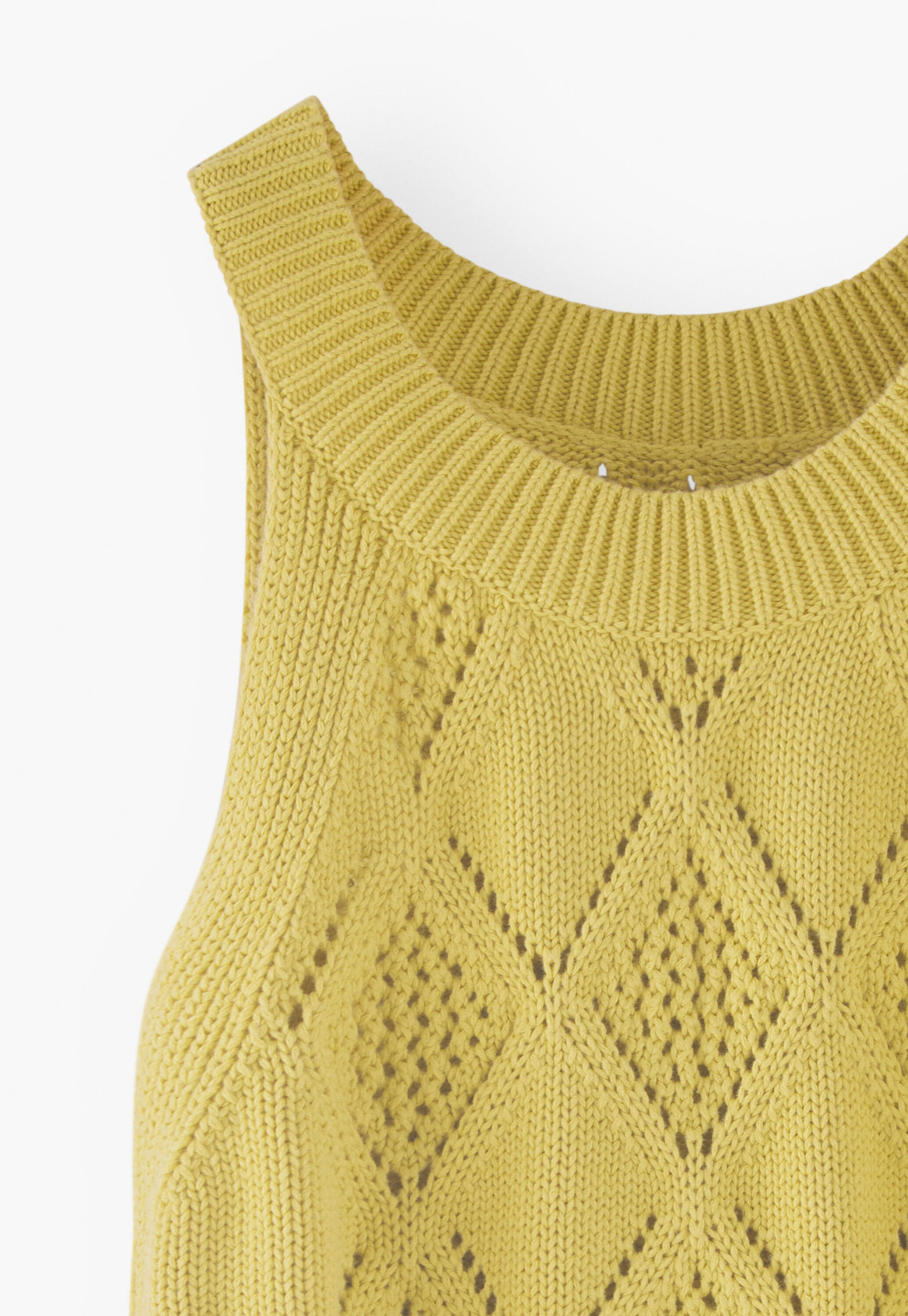 Knitted vest
