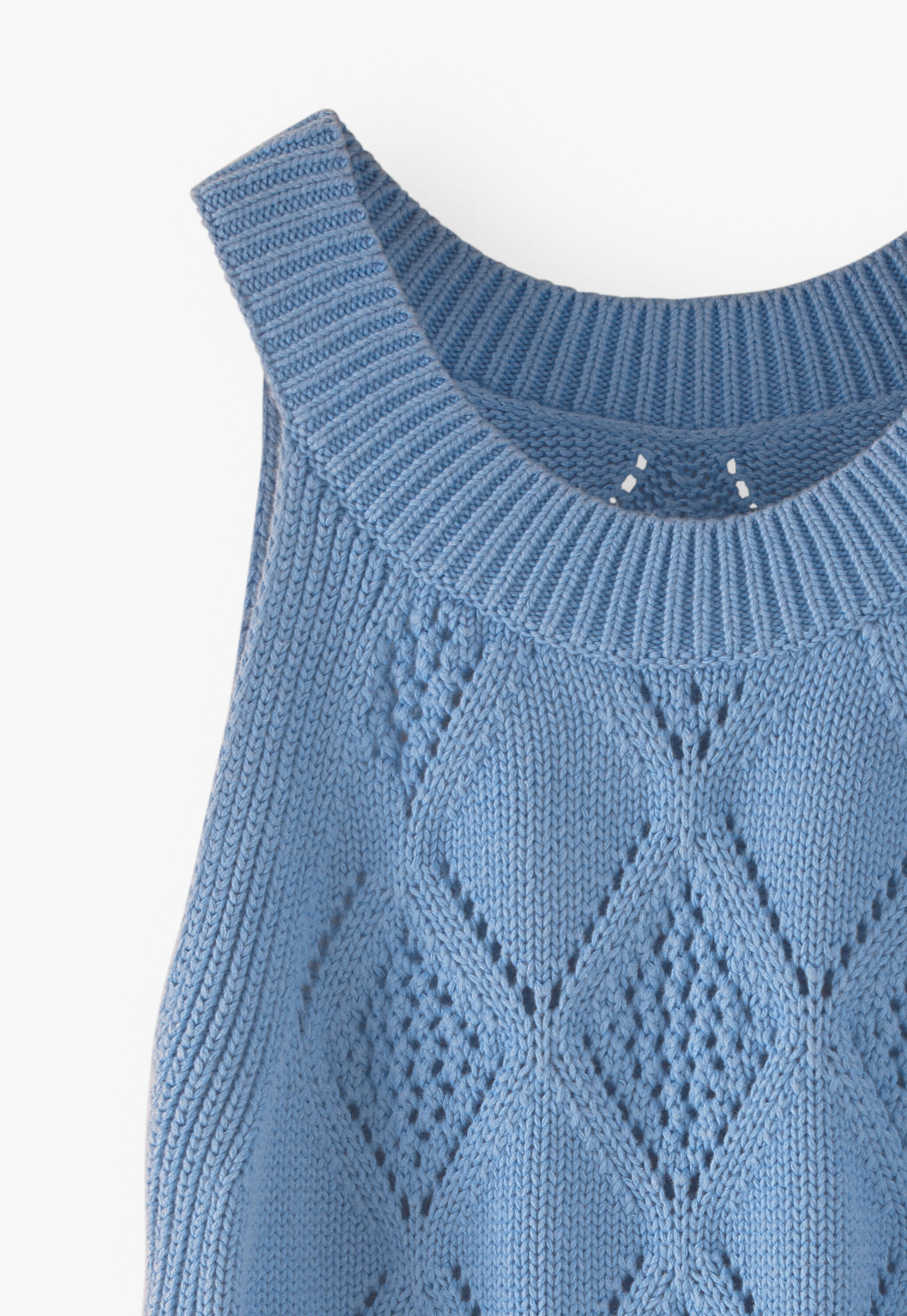 Knitted vest