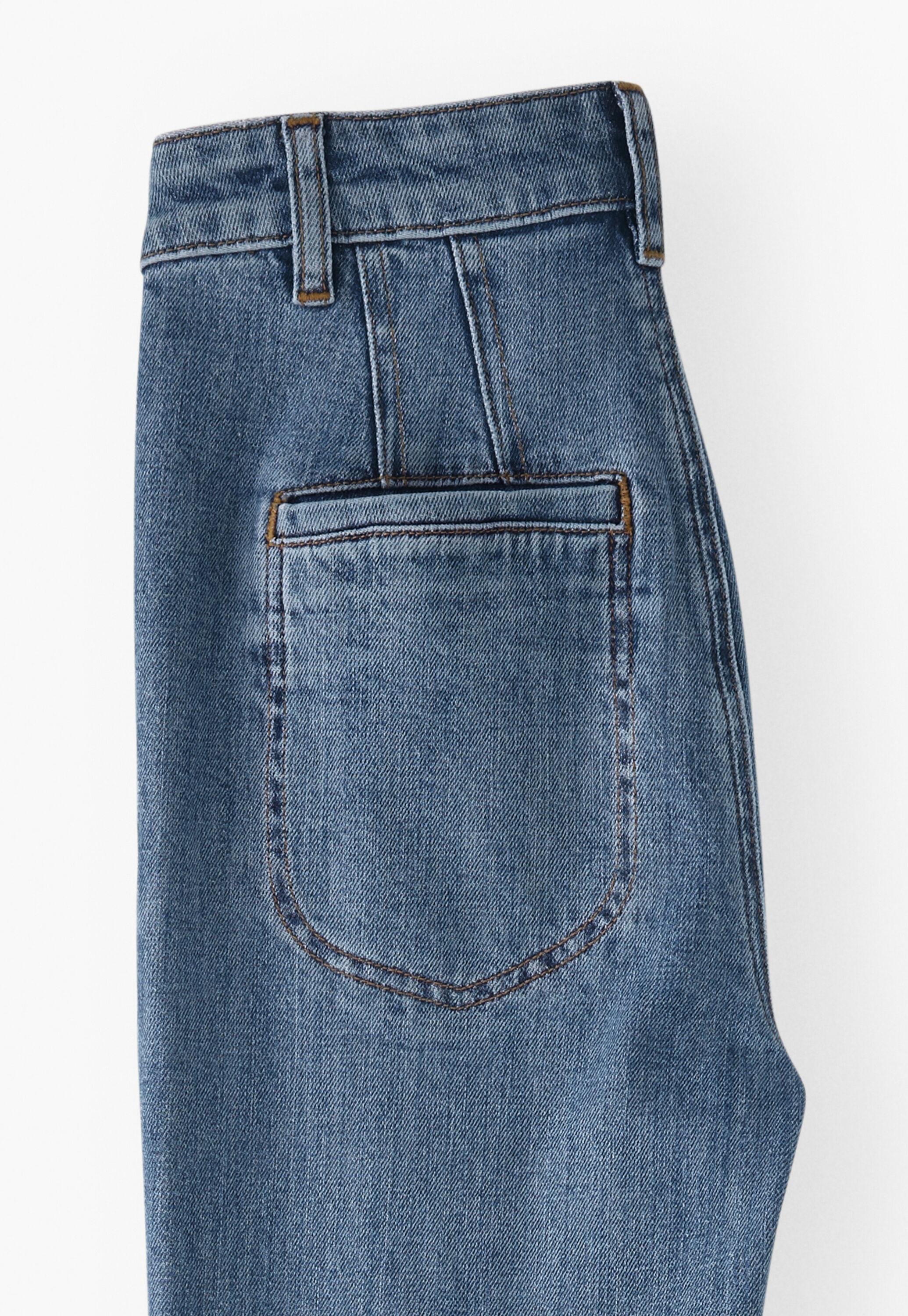 Flared jeans
