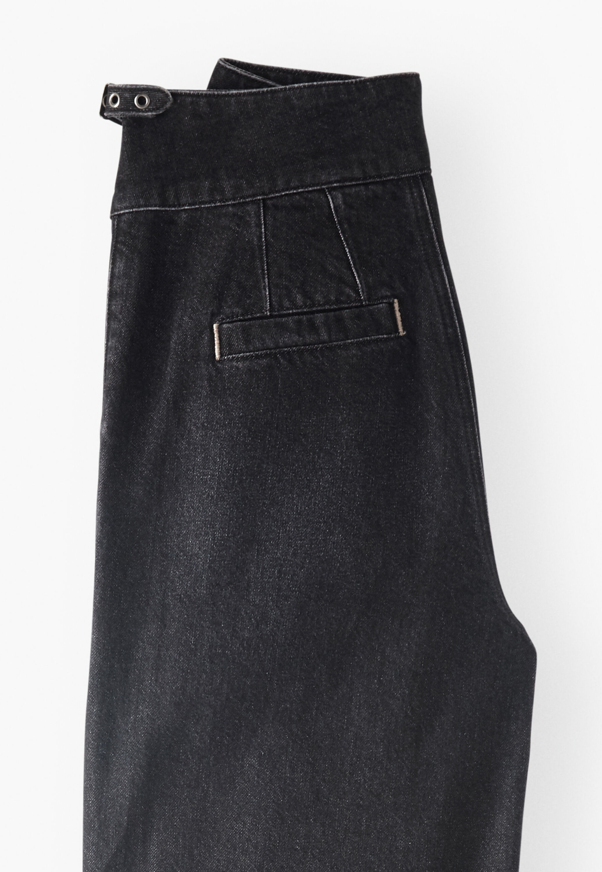 Wide-leg jeans