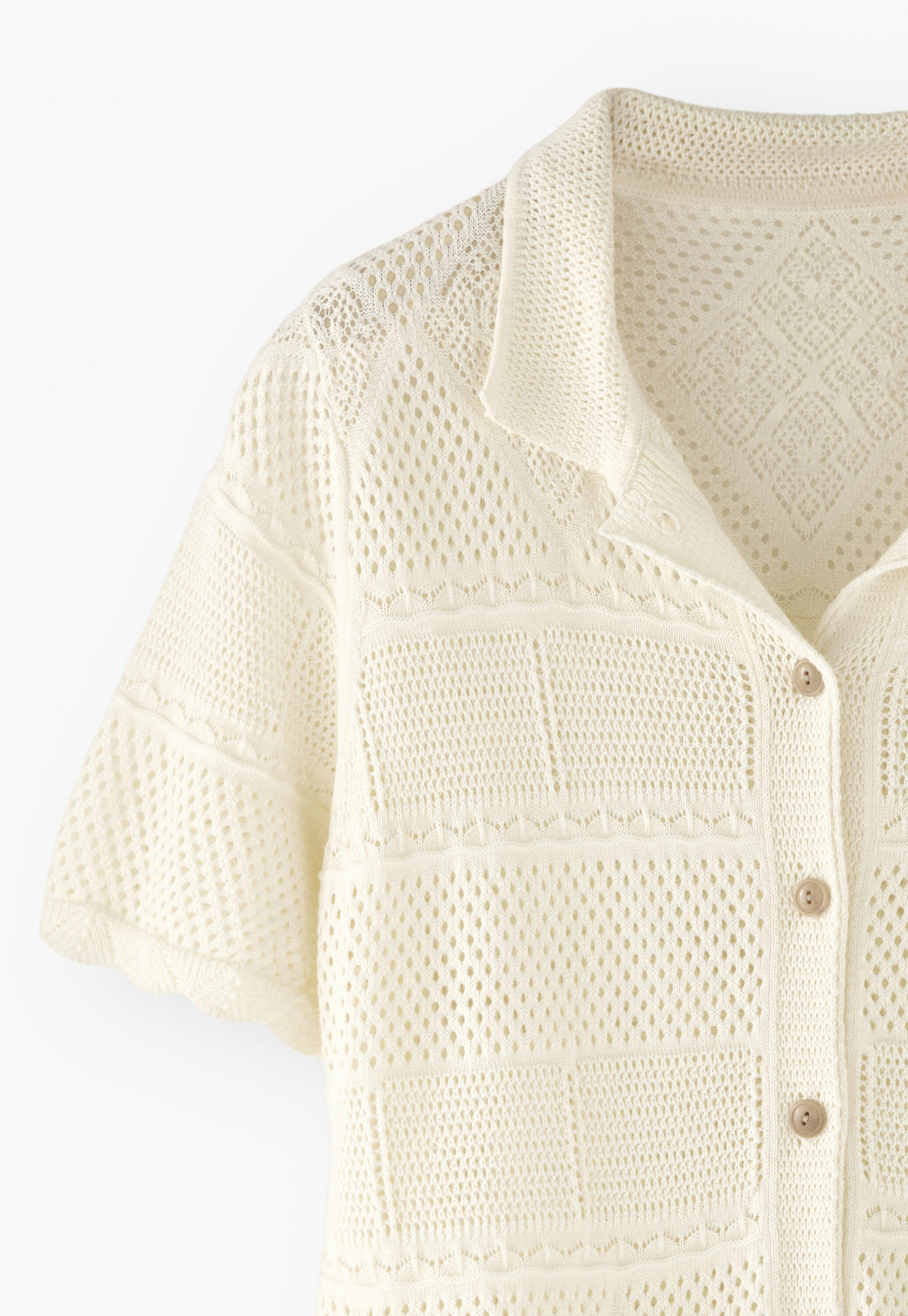 Knitted shirt