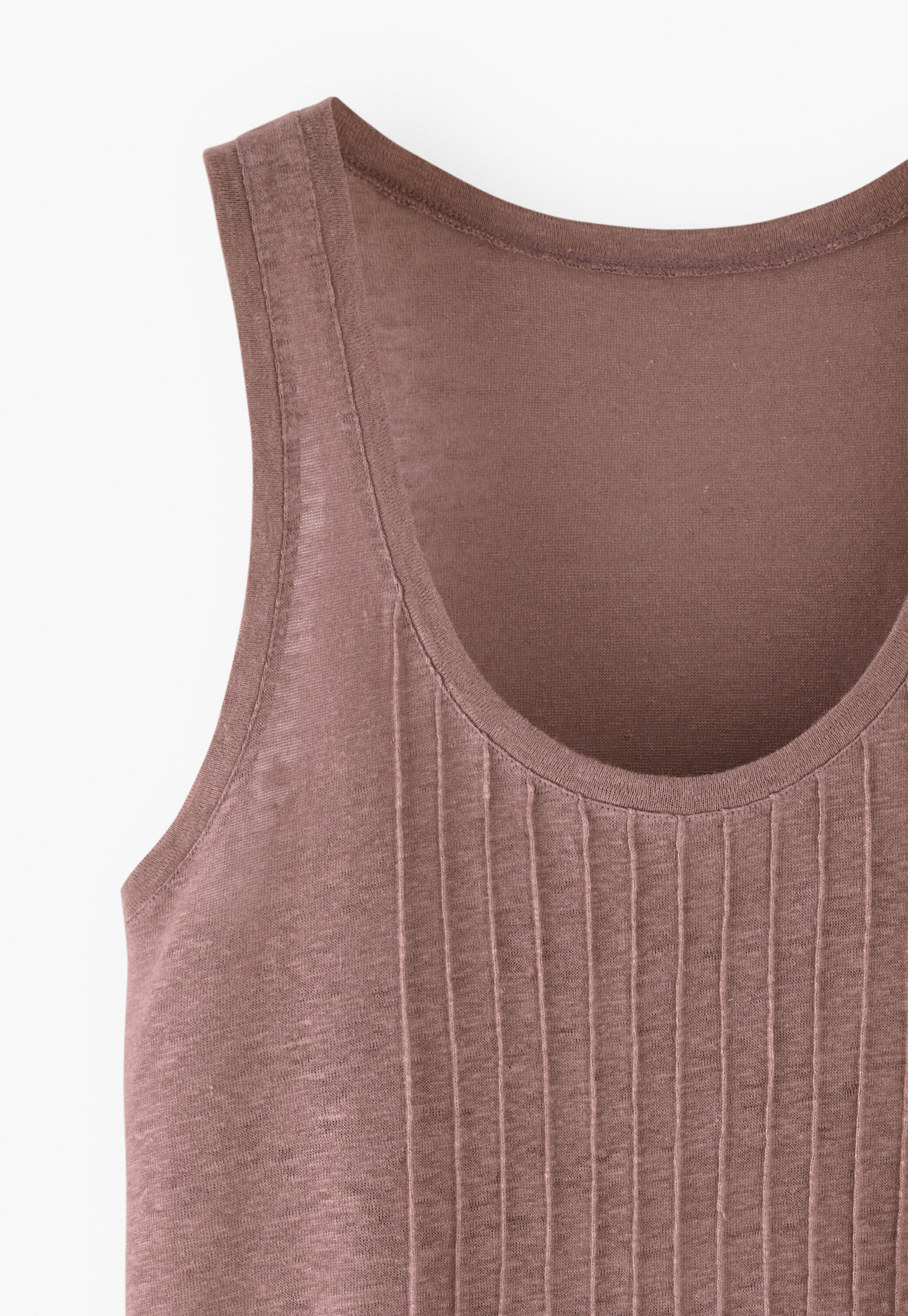 Pintuck vest