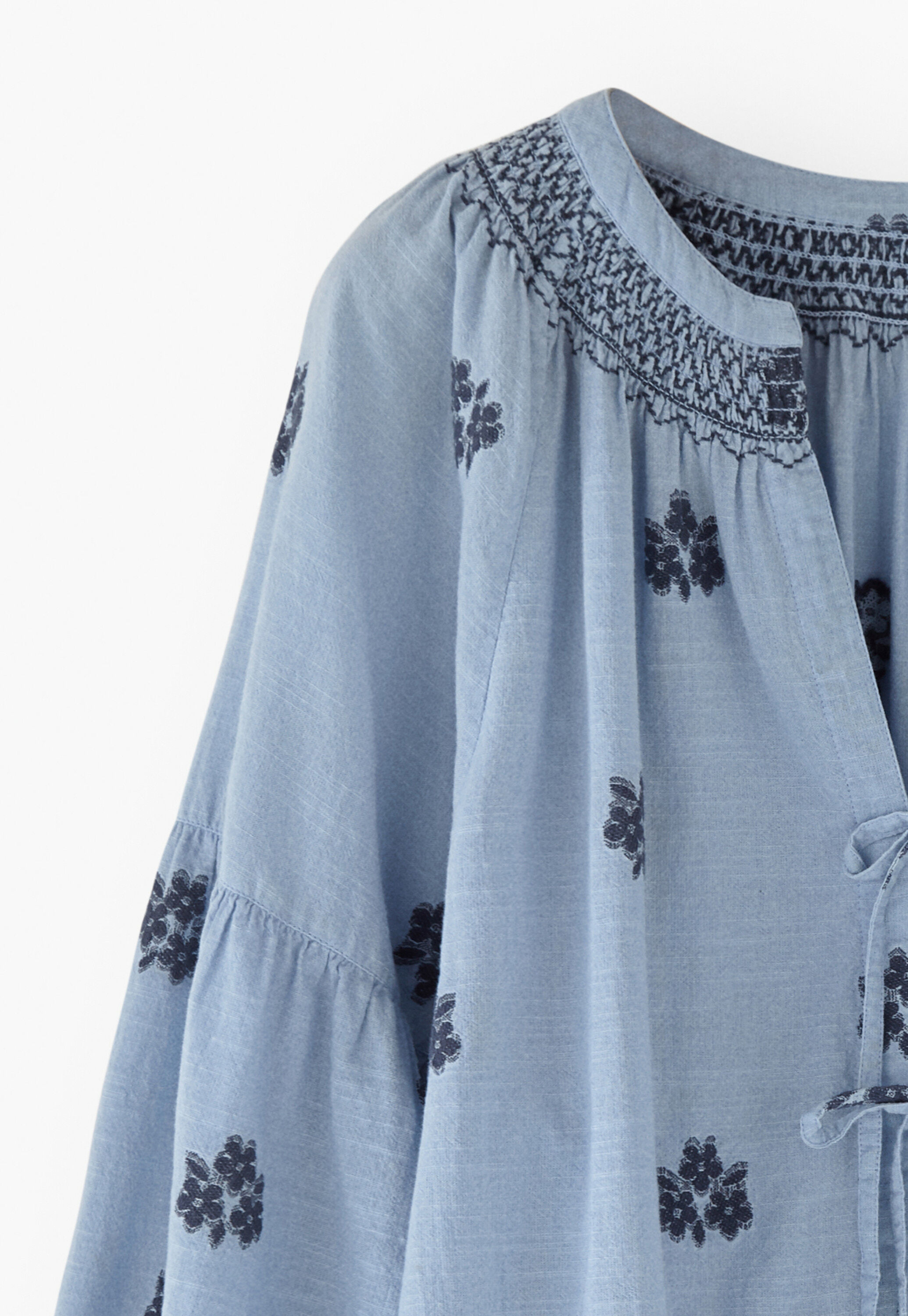 Clipped jacquard blouse