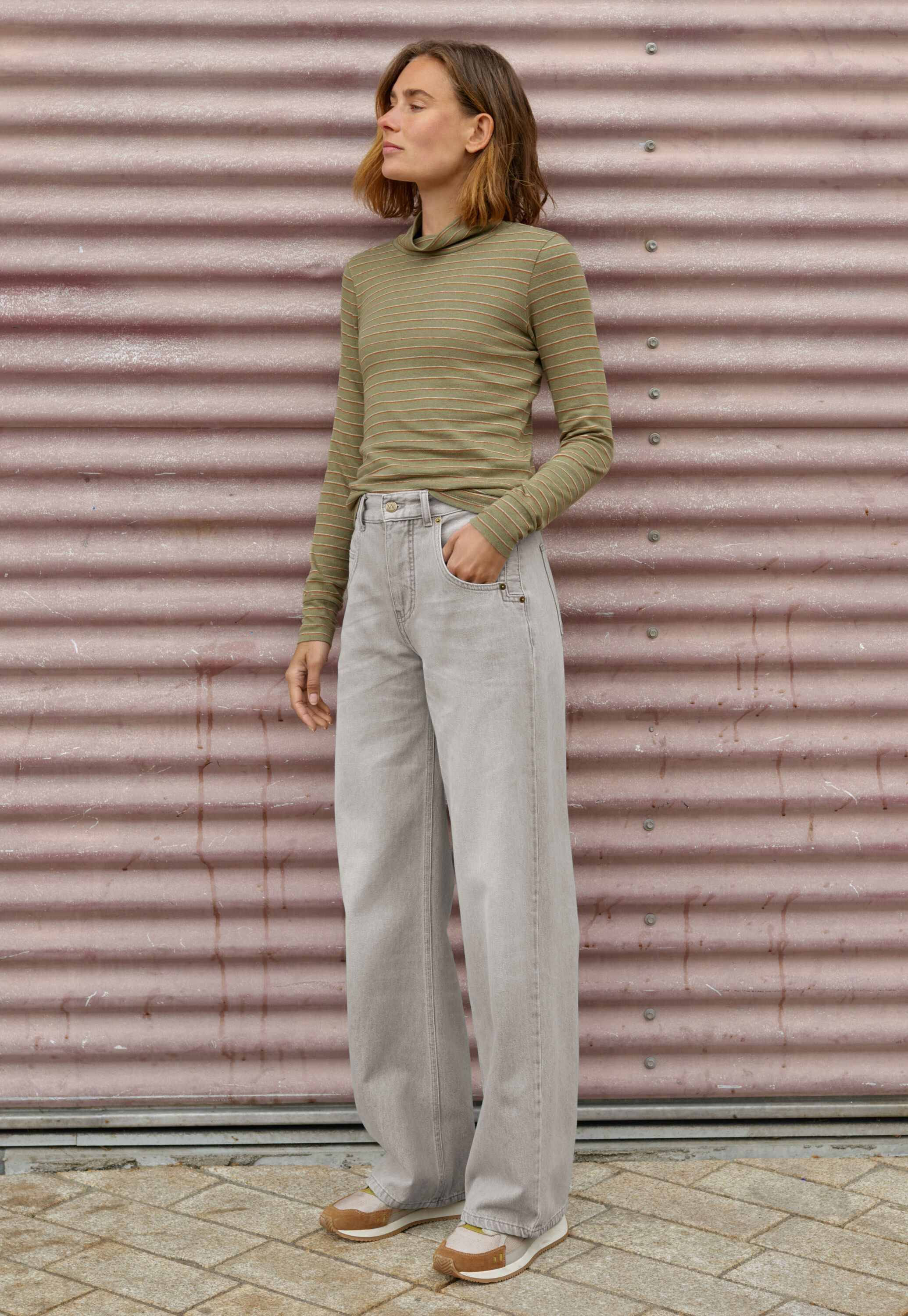 Striped roll neck