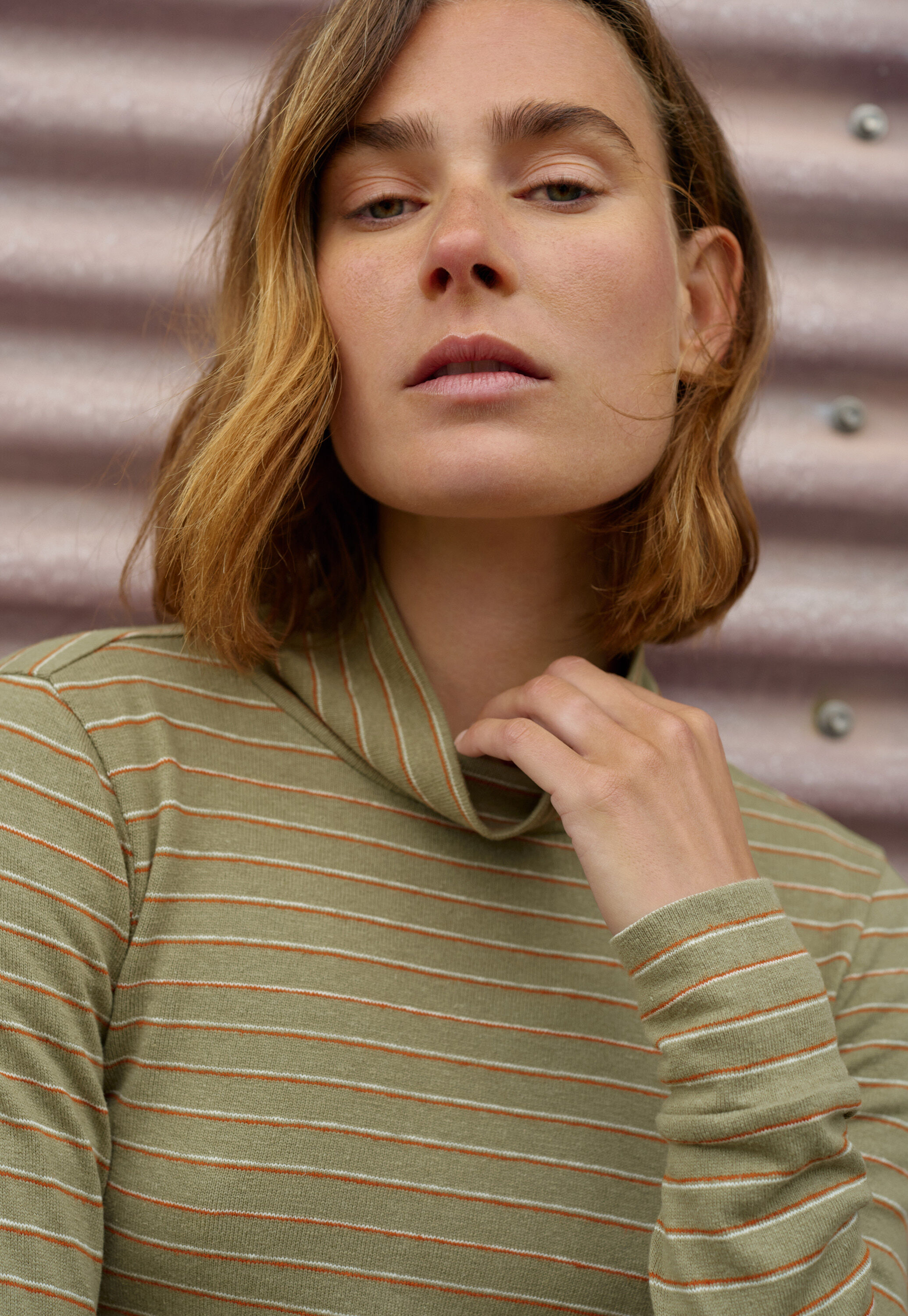 Striped roll neck