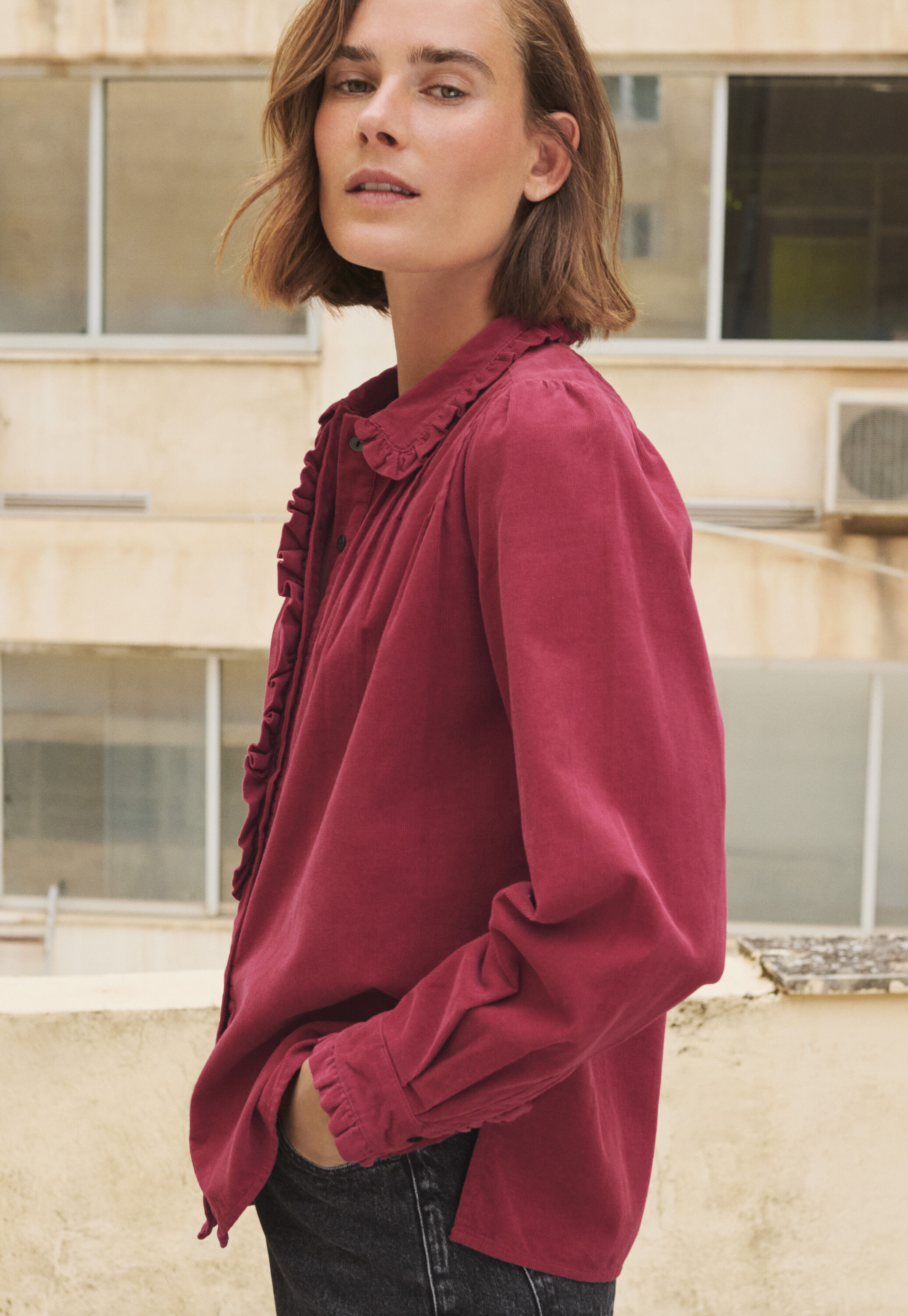 Cord pleated blouse