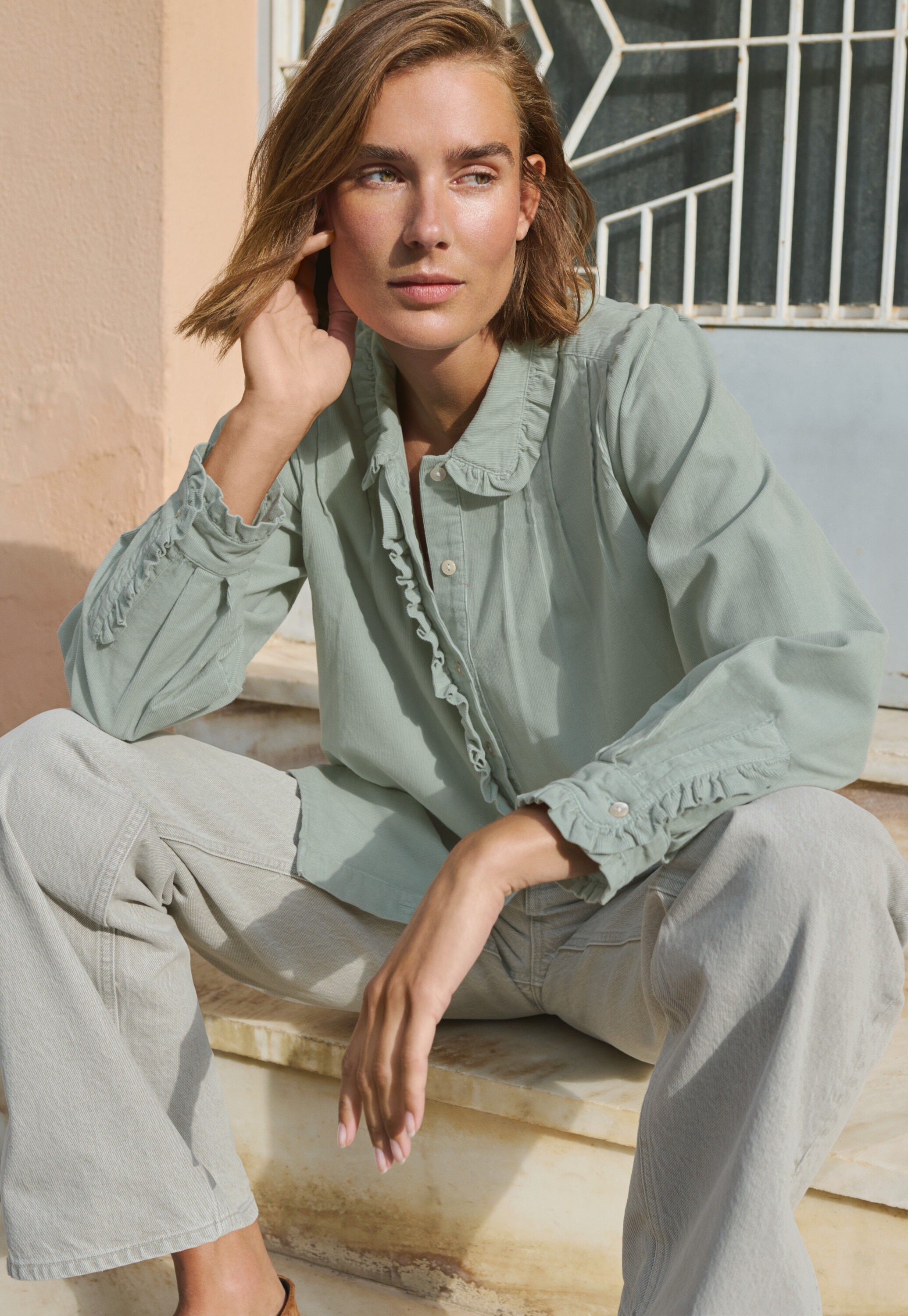 Cord pleated blouse