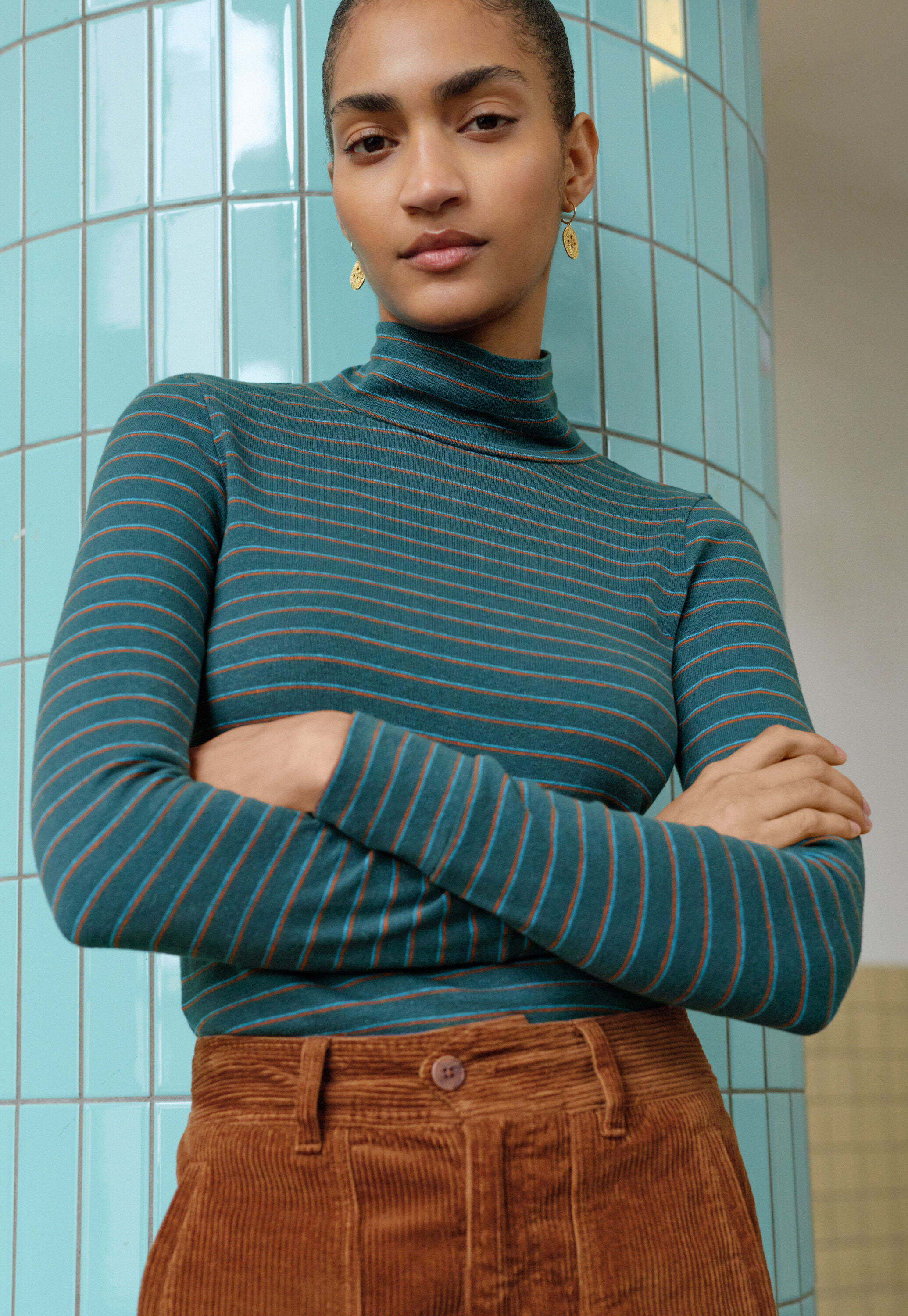 Striped roll neck