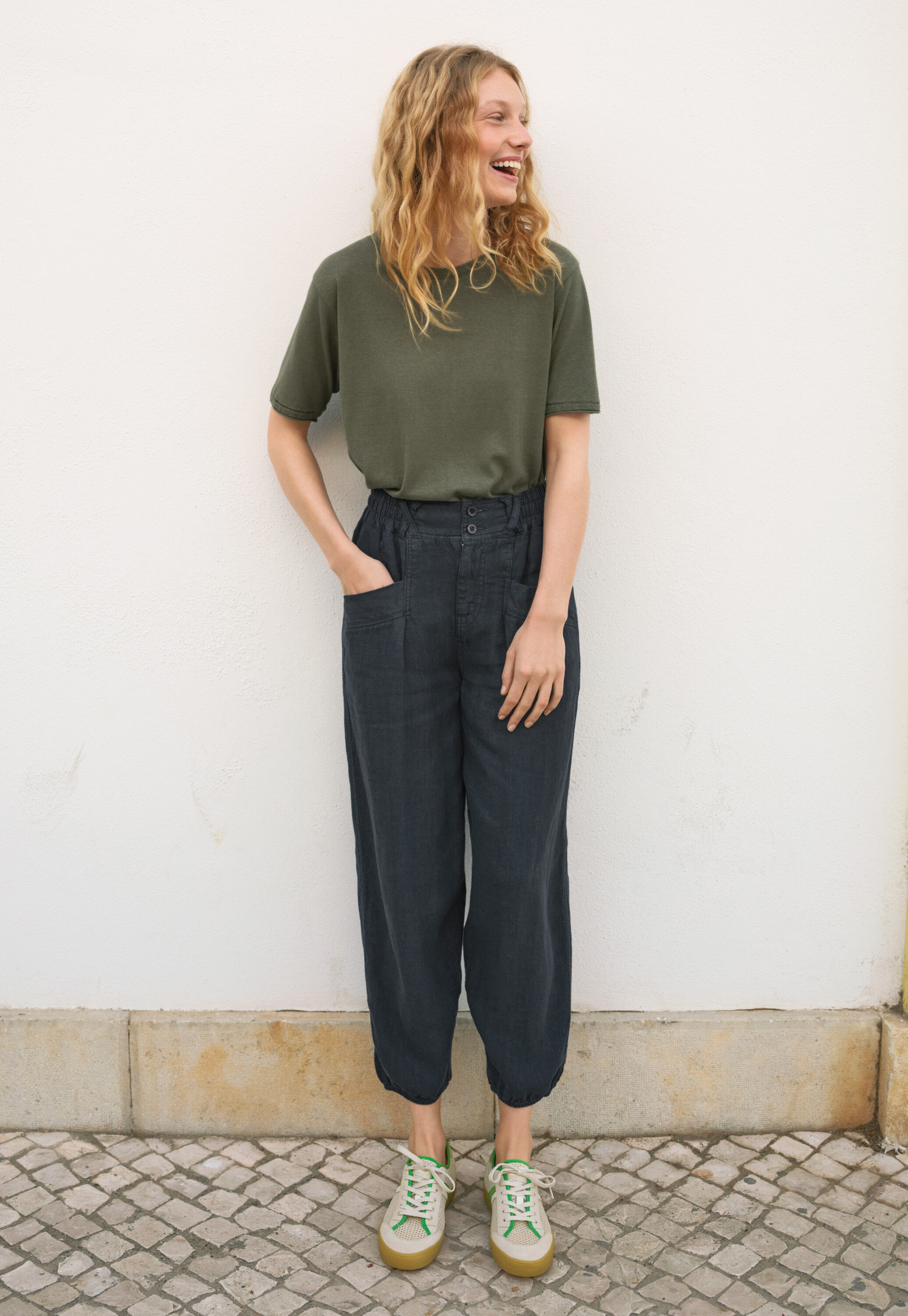 Balloon trousers