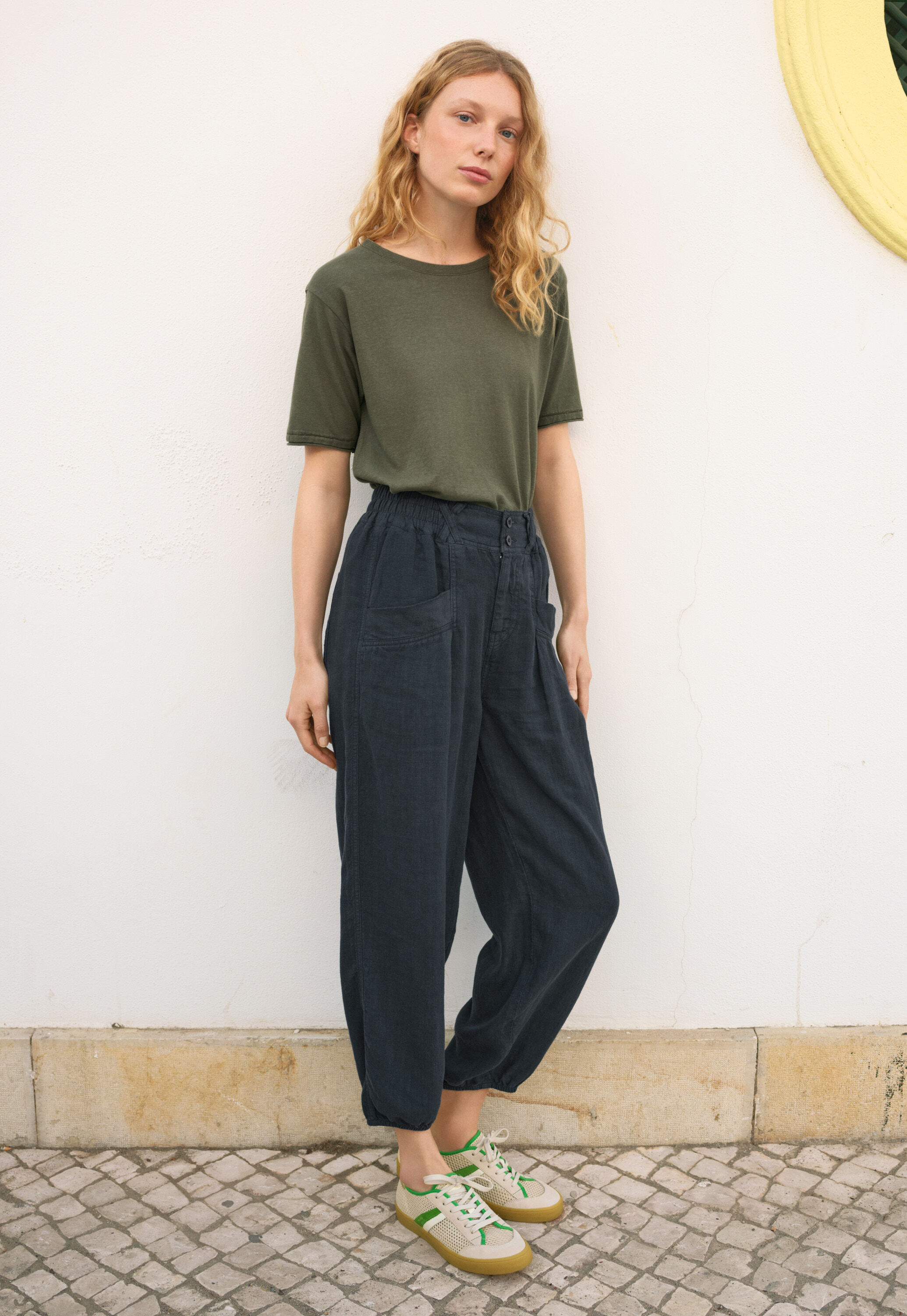 Balloon trousers