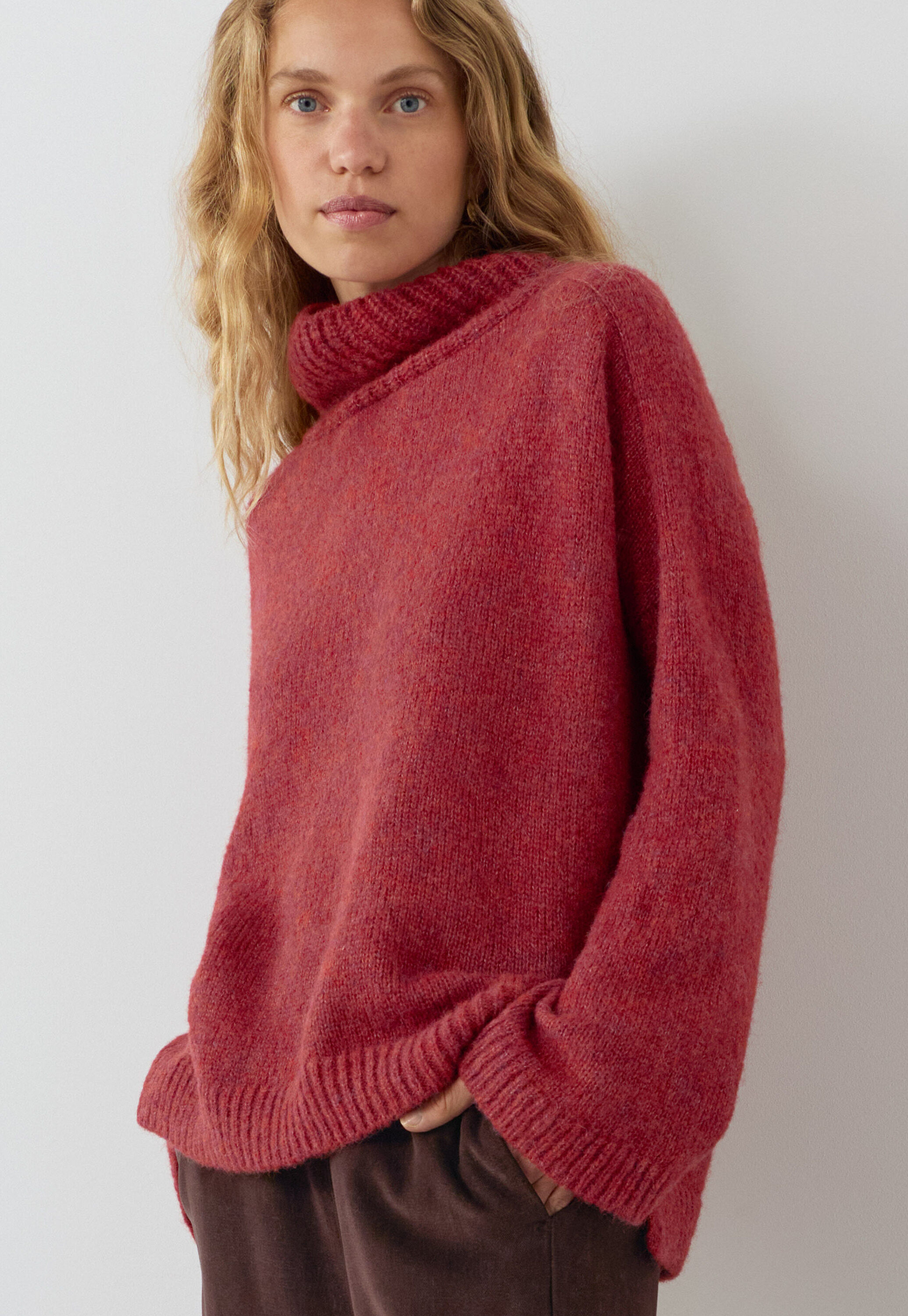 High-neck sweater