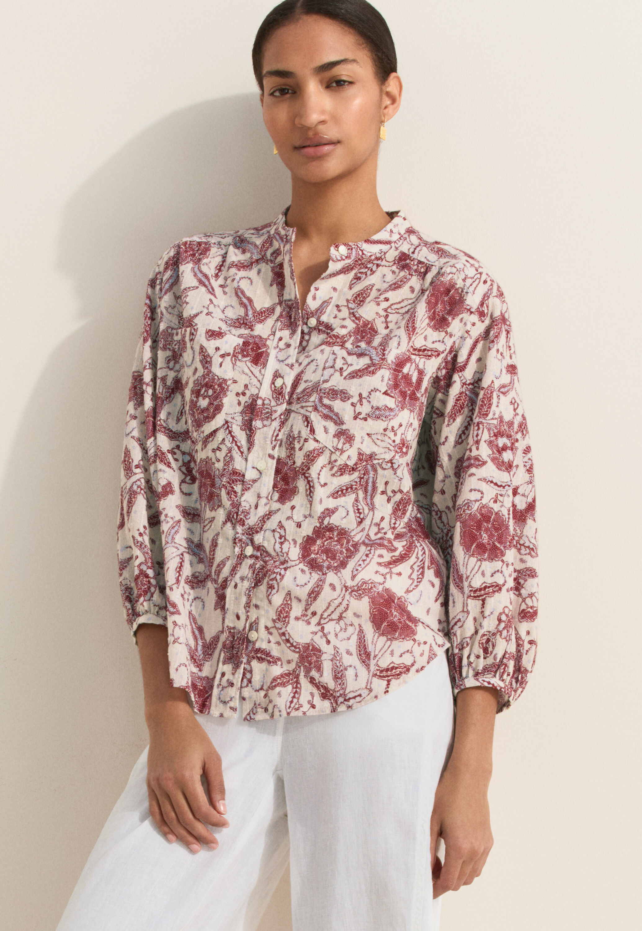 Collarless printed blouse