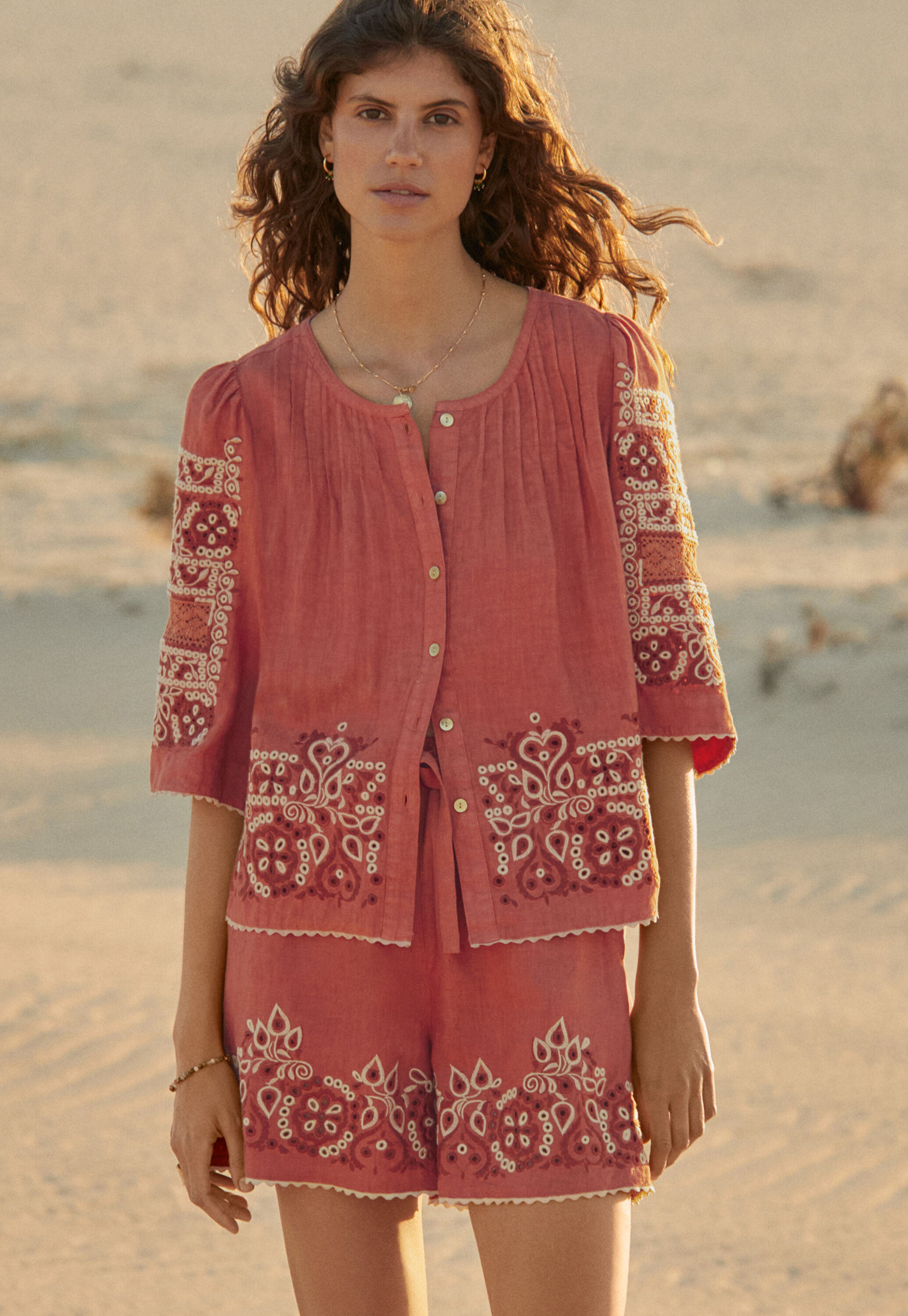 Broderie shorts