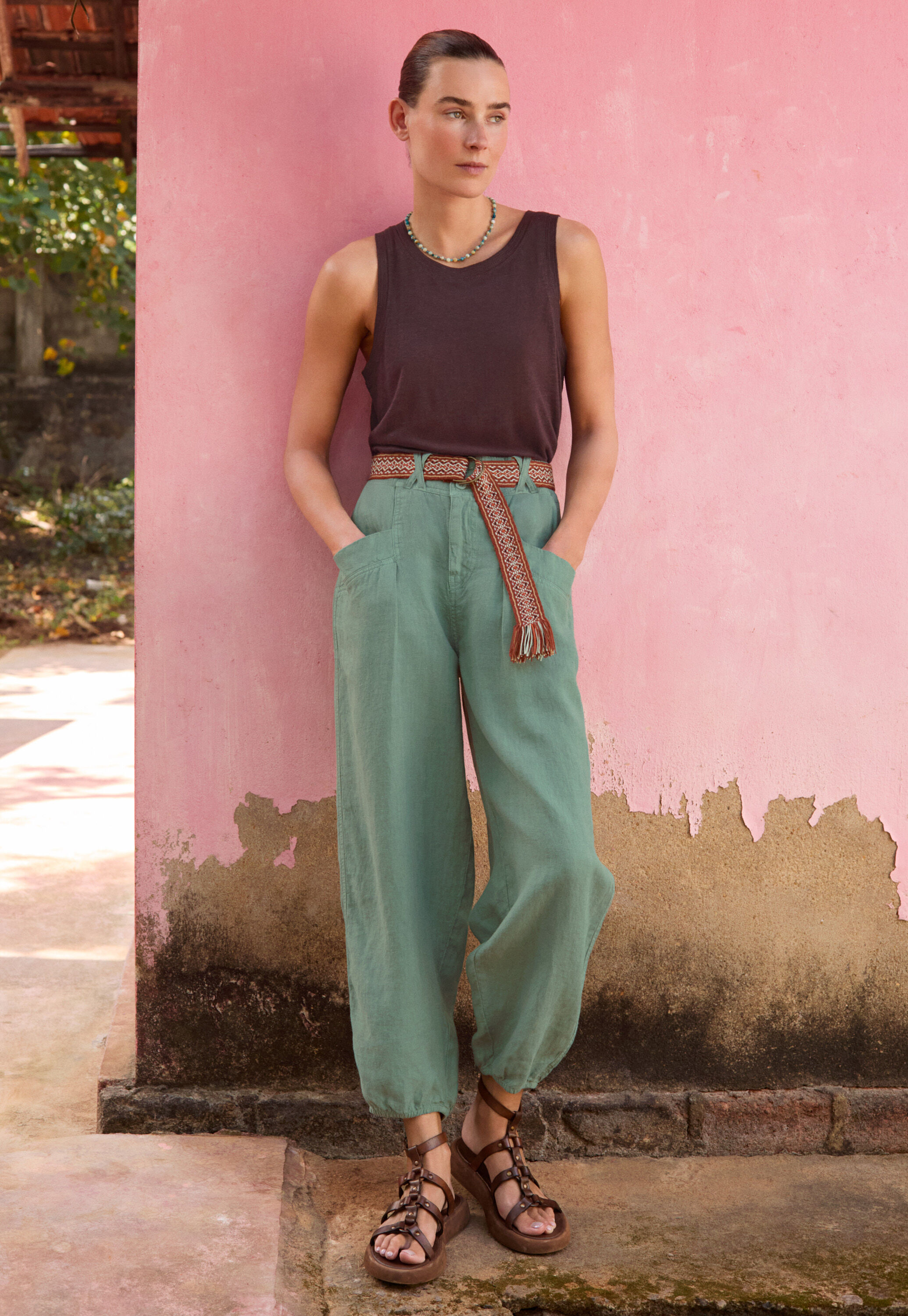 Balloon trousers