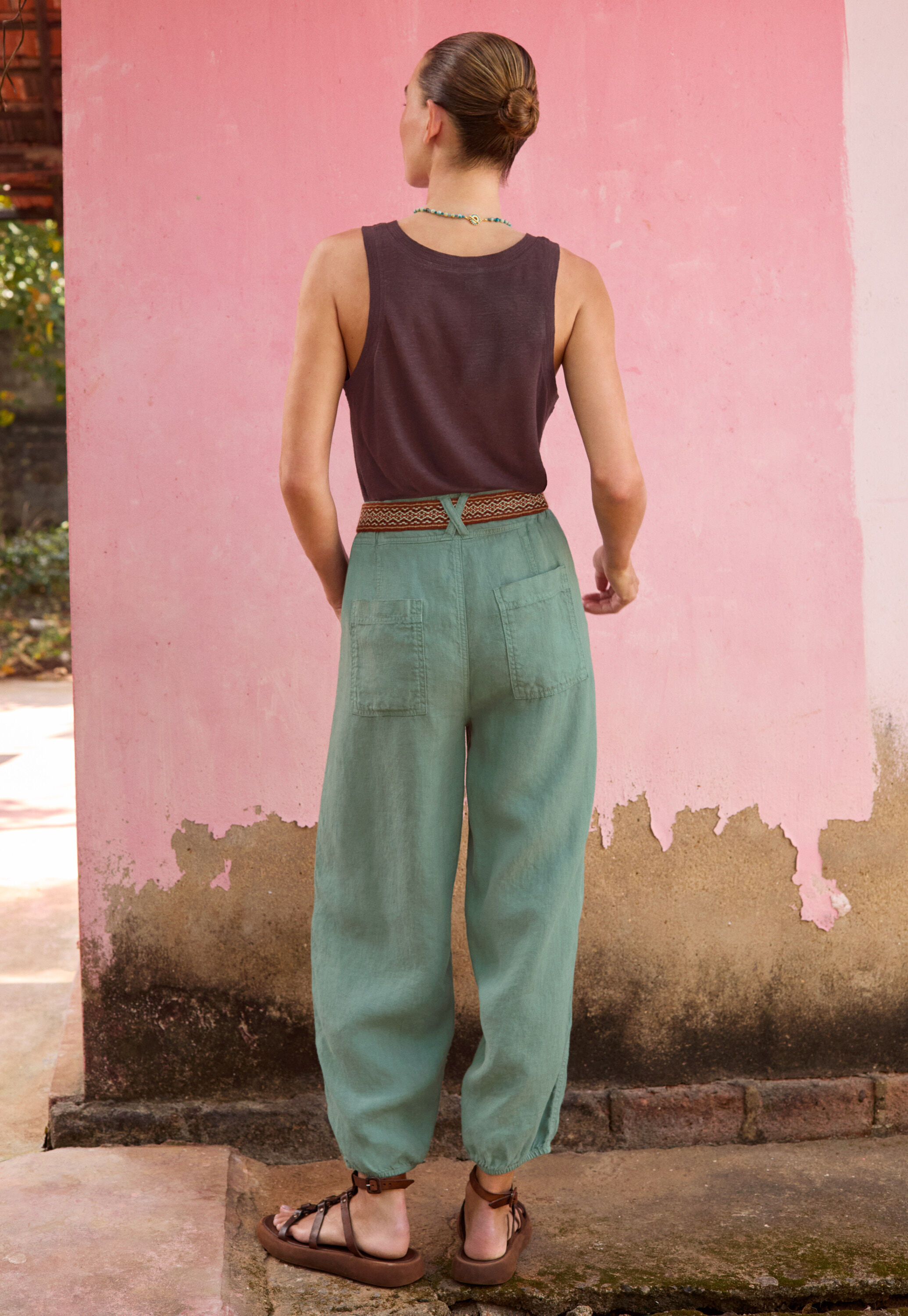 Balloon trousers