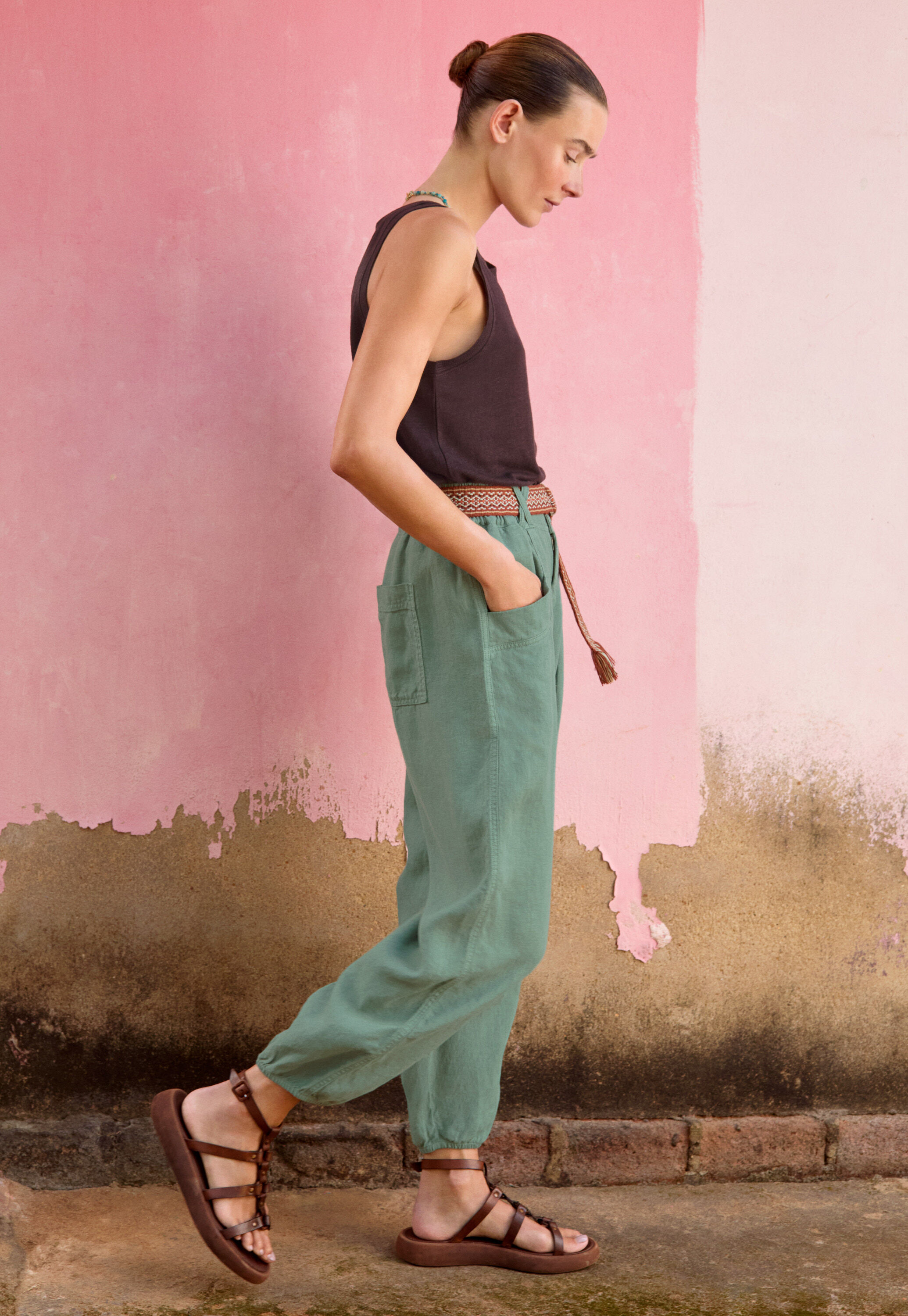 Balloon trousers
