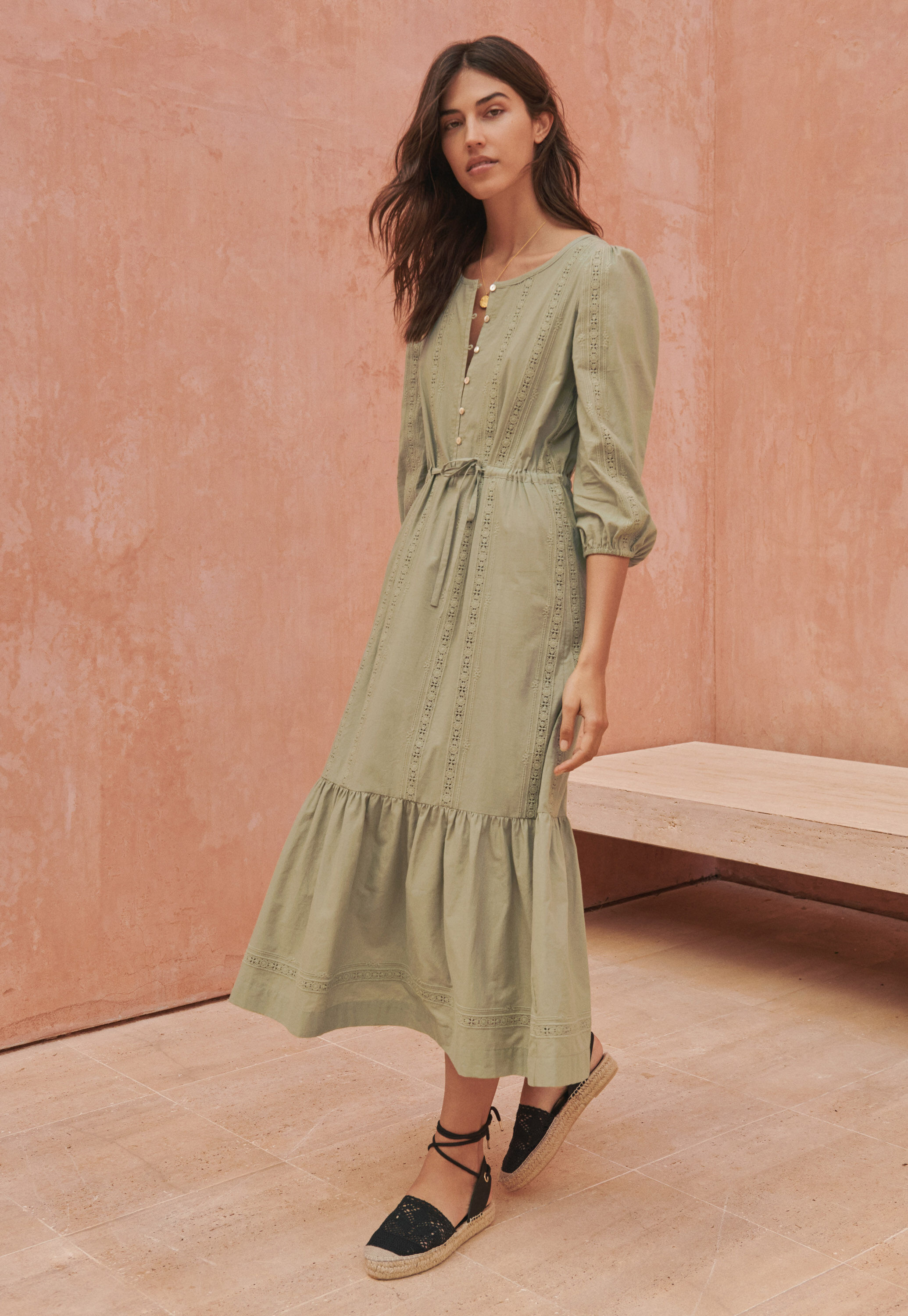 Embroidered maxi-dress