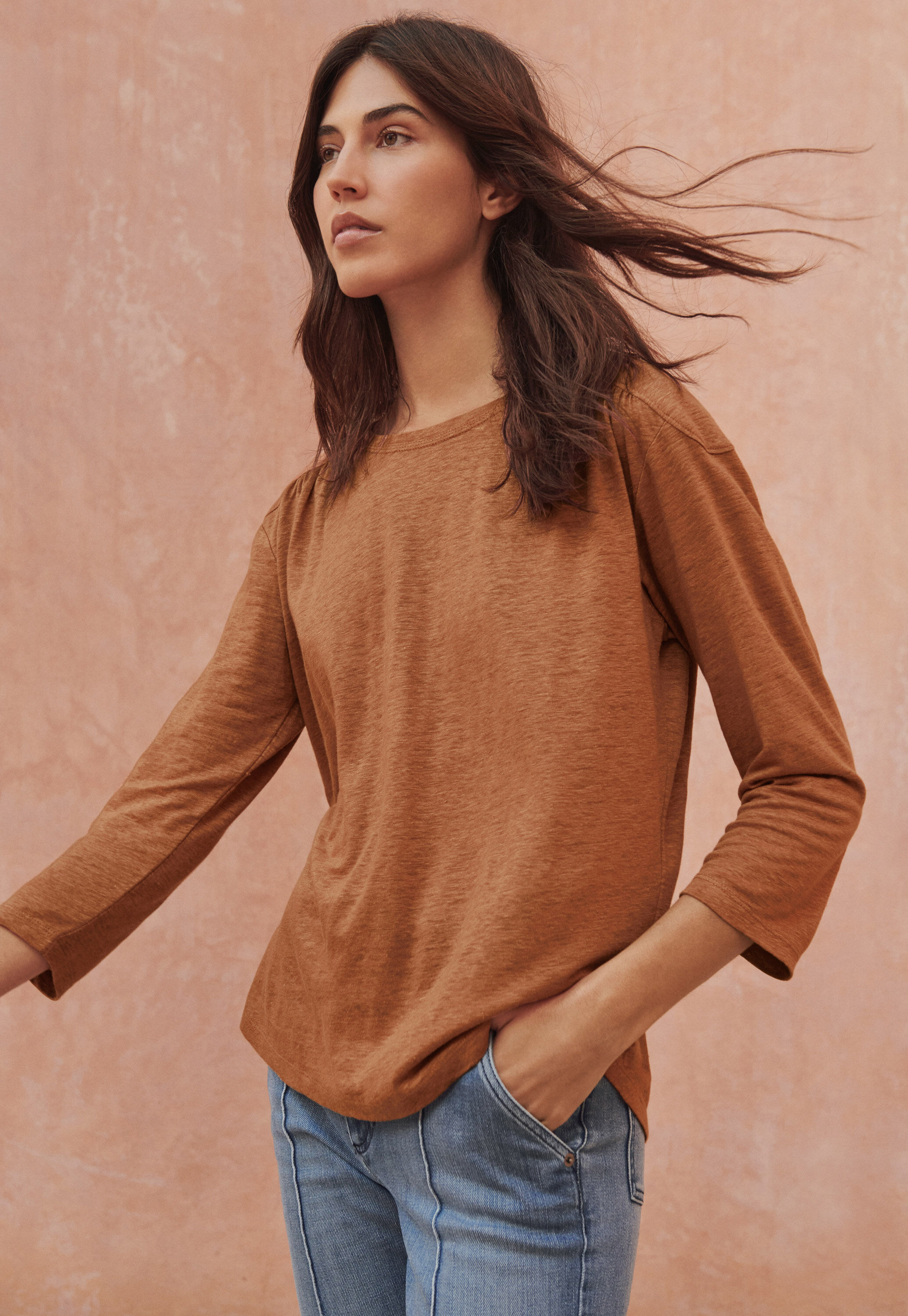 Round-neck jersey top