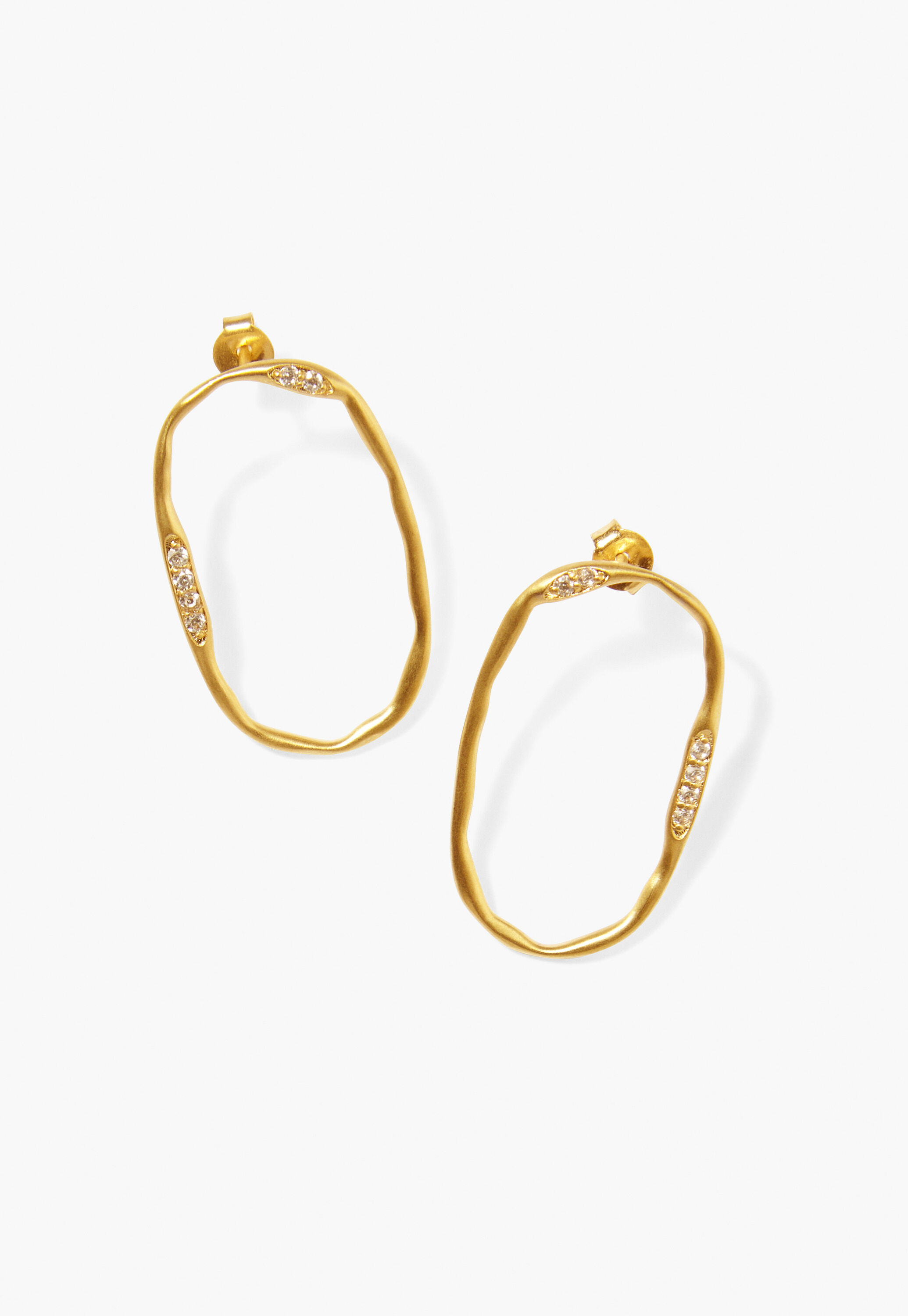 Circle earring