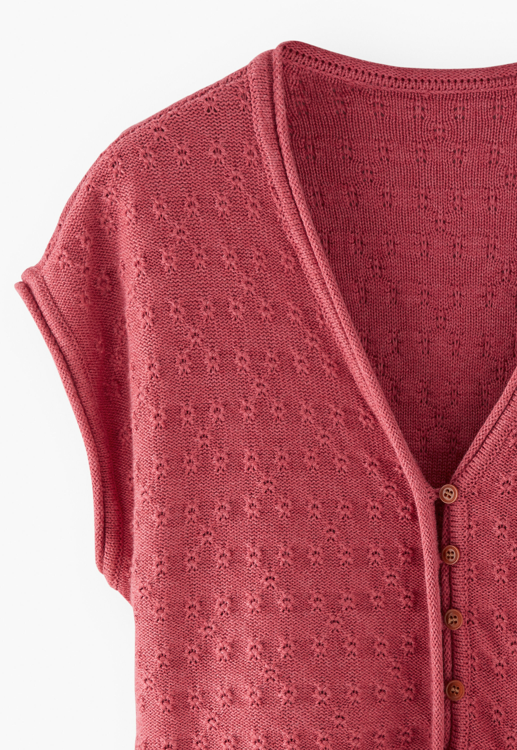Sleeveless tuck-stitch cardigan