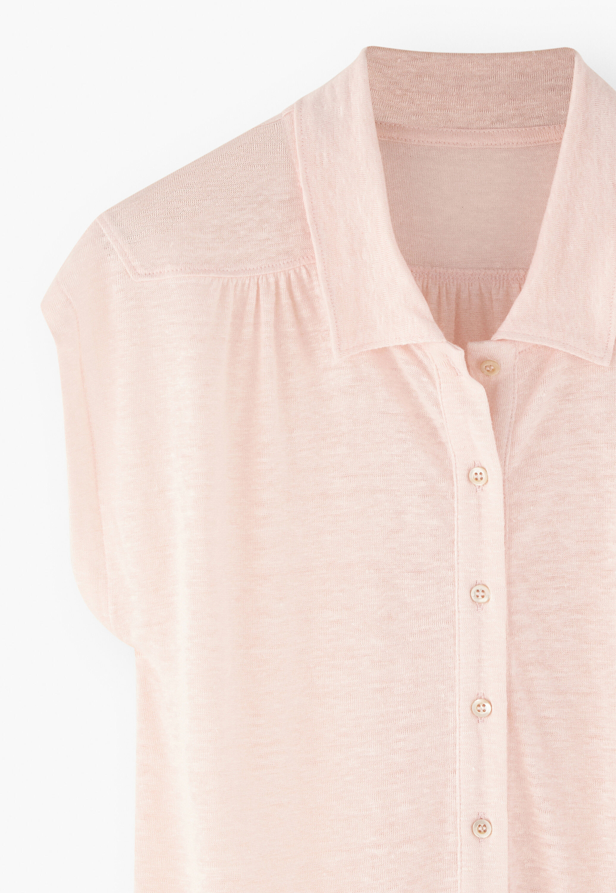 Sleeveless collared top