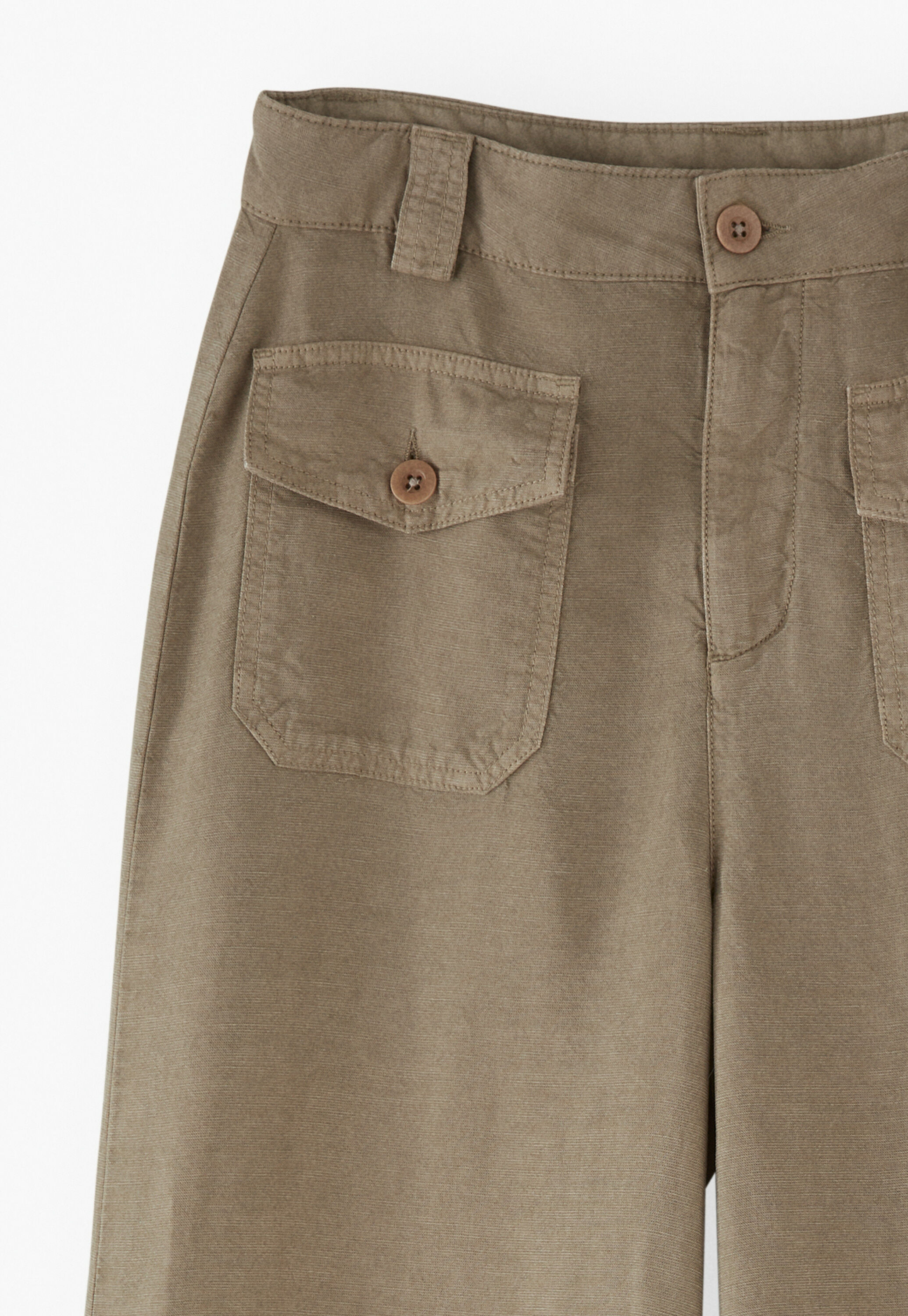 Wide-leg trousers