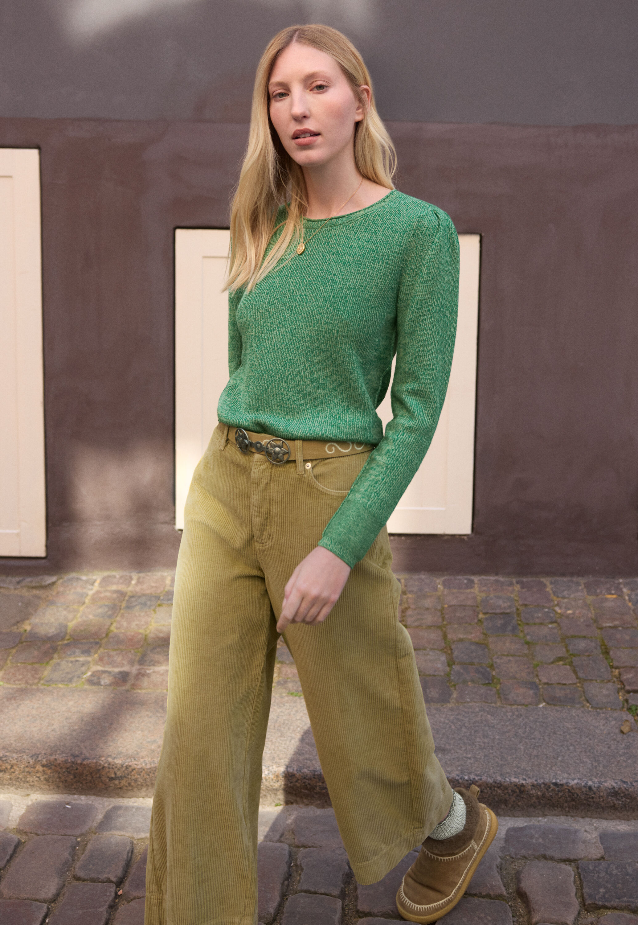 Wide-leg cord trousers