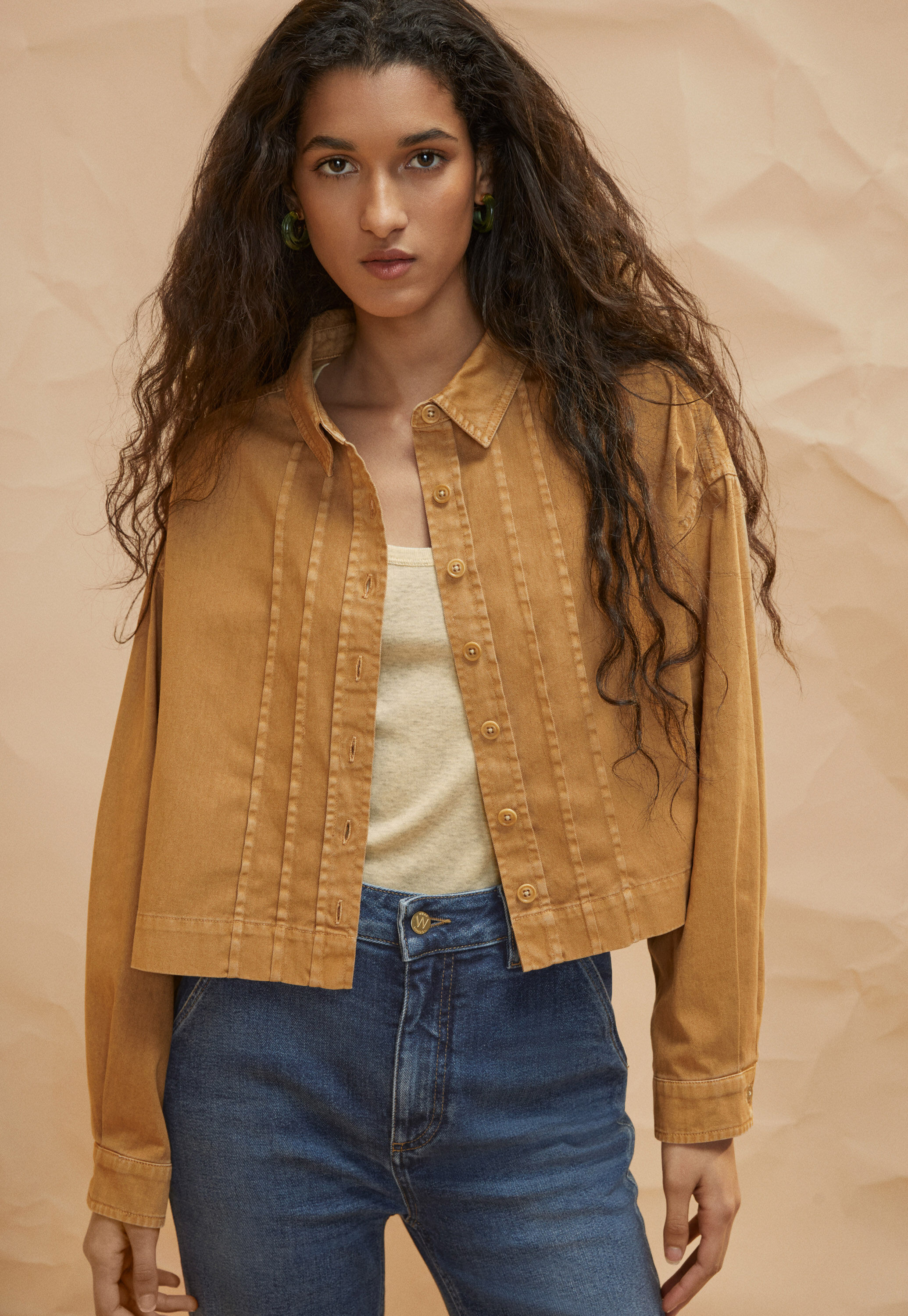 Cropped shirt