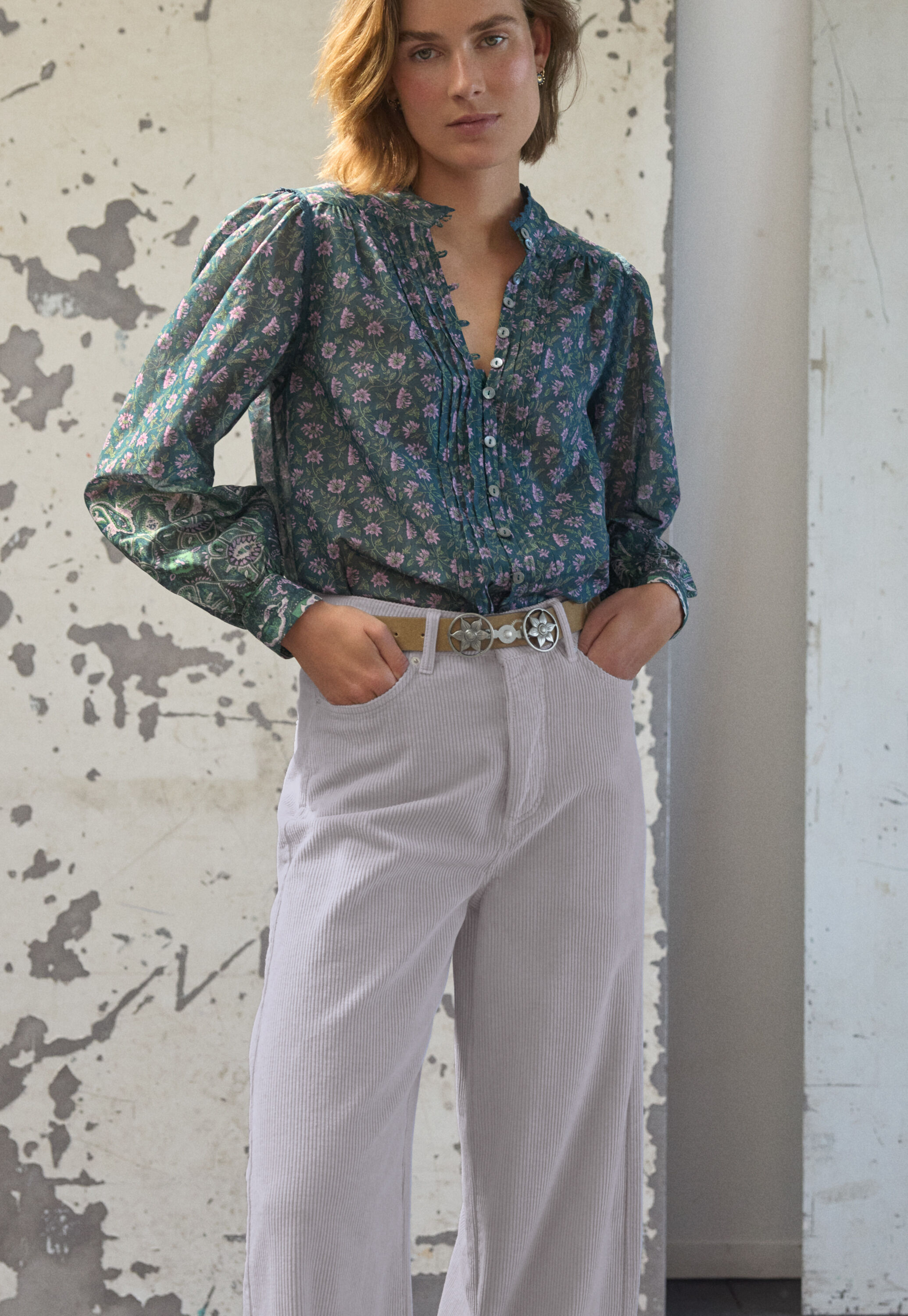 Wide-leg cord trousers
