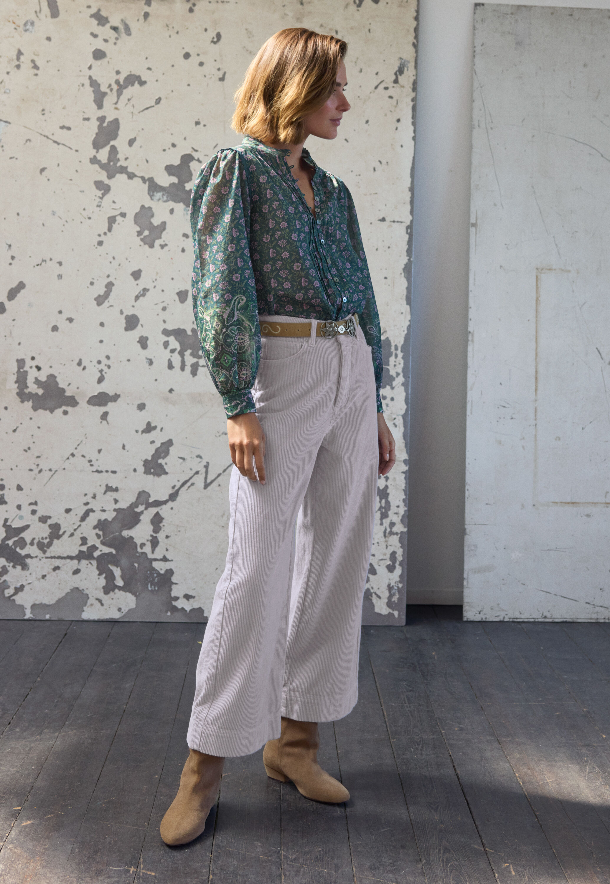 Wide-leg cord trousers