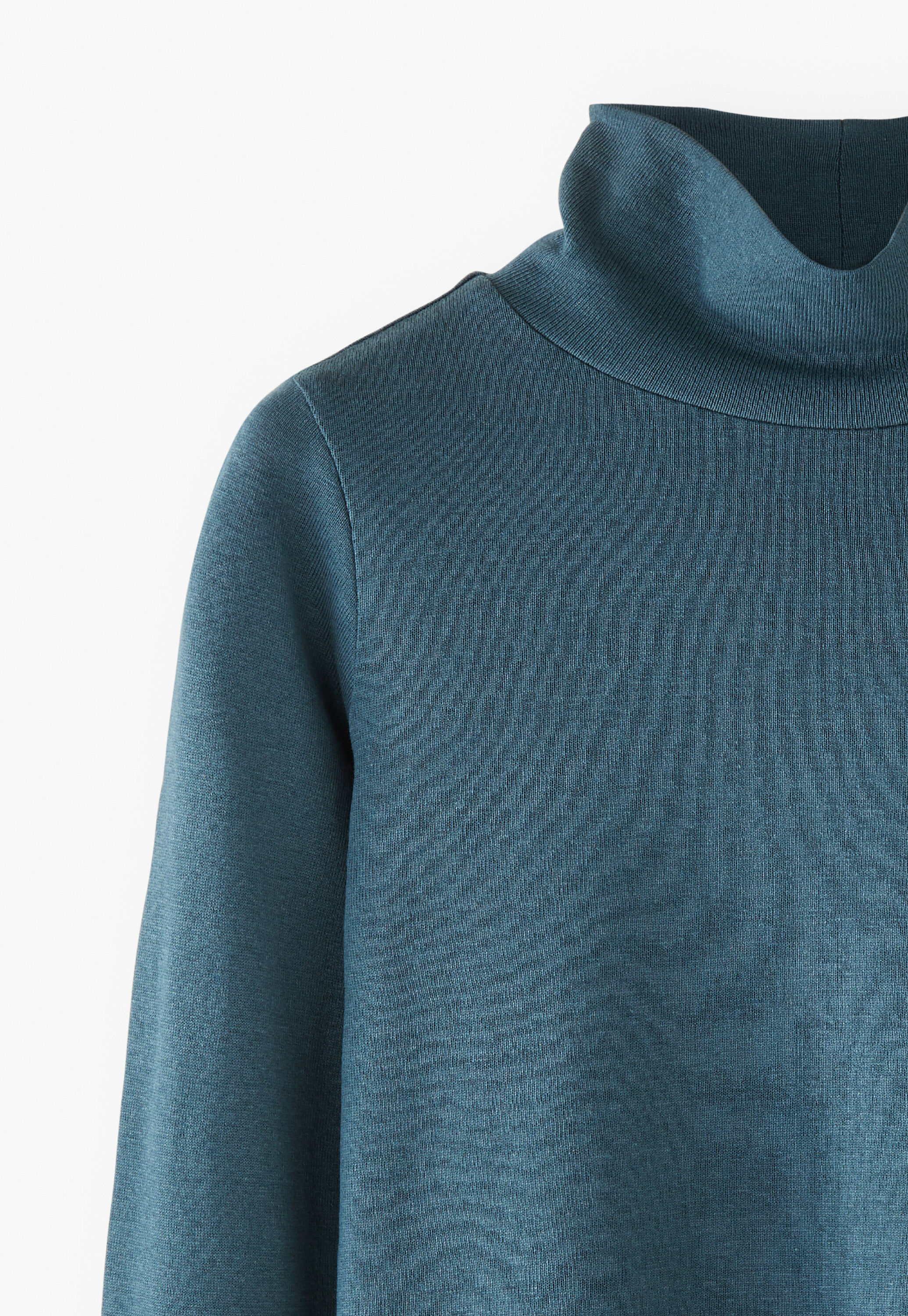 Roll-neck top