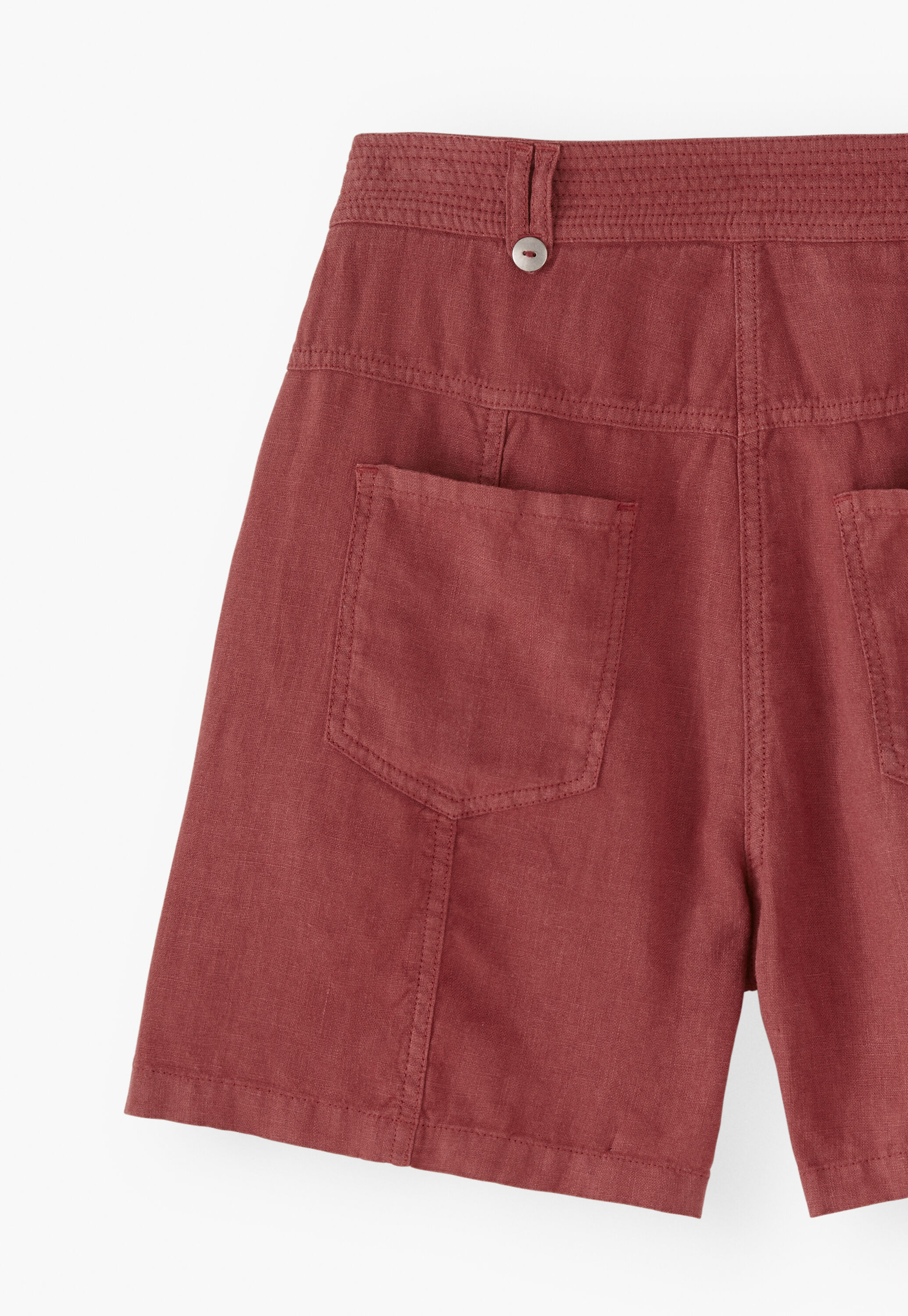 Flap-pocket shorts