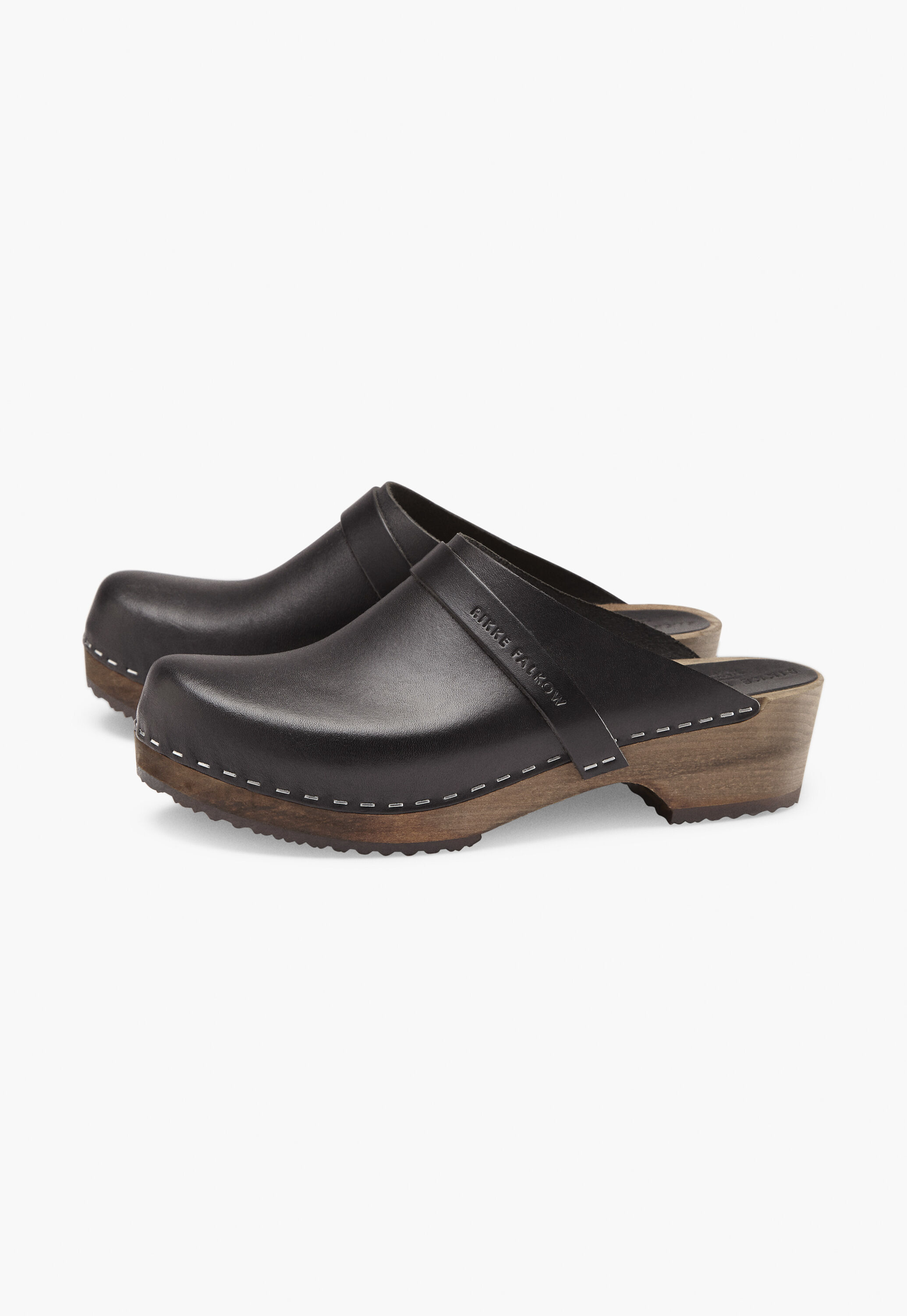 Clogs
