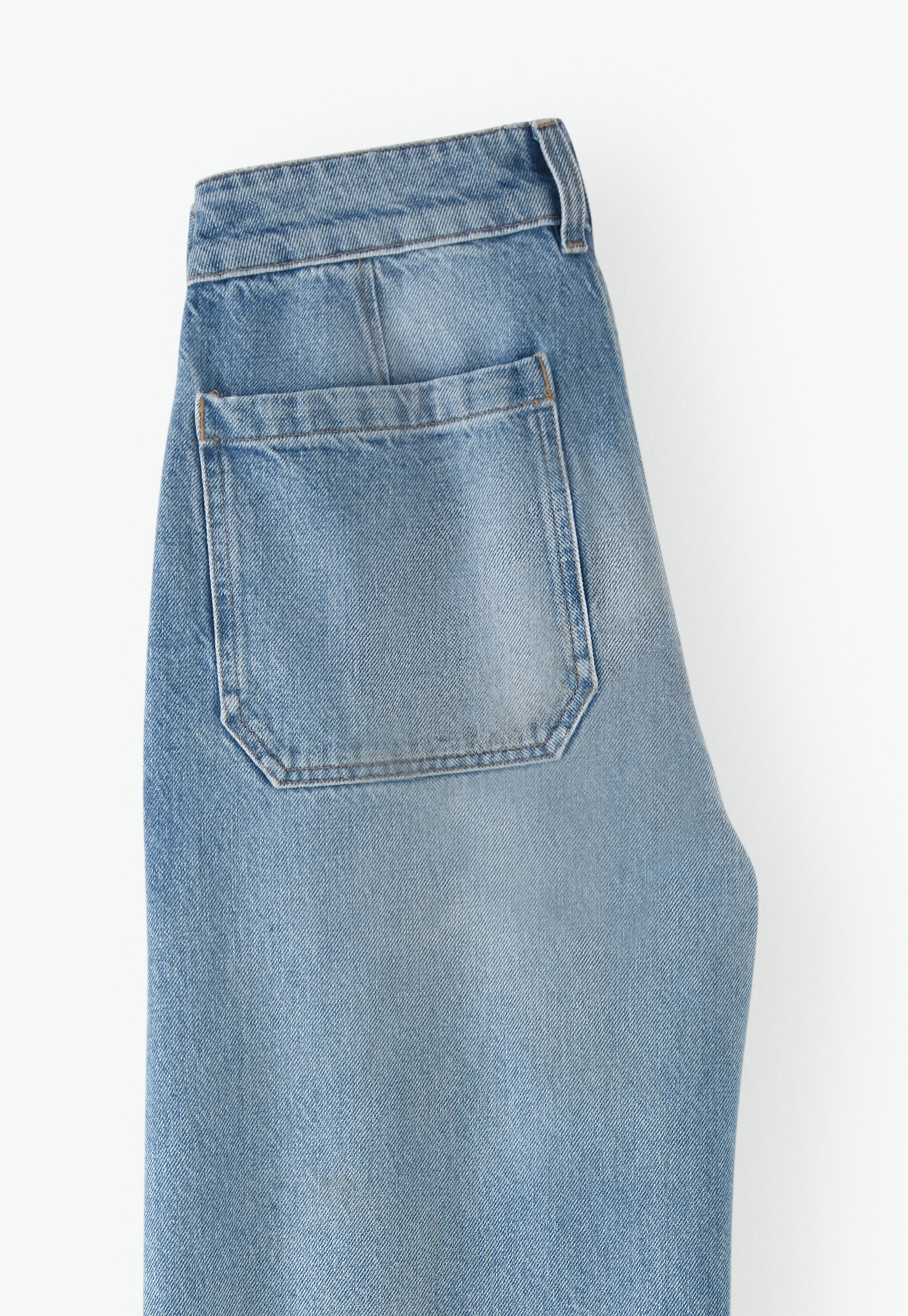 Full length wide-leg jeans