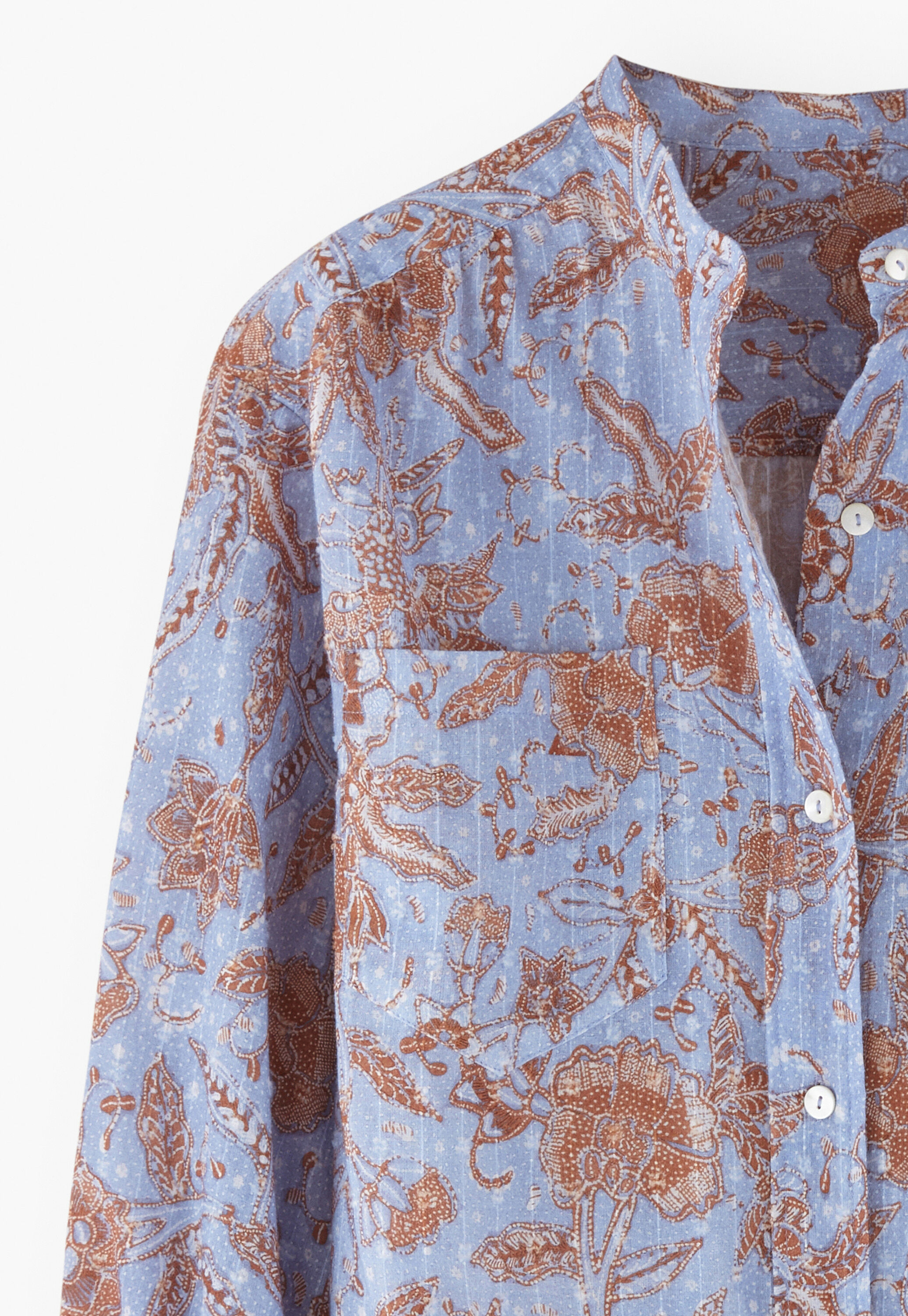 Collarless printed blouse