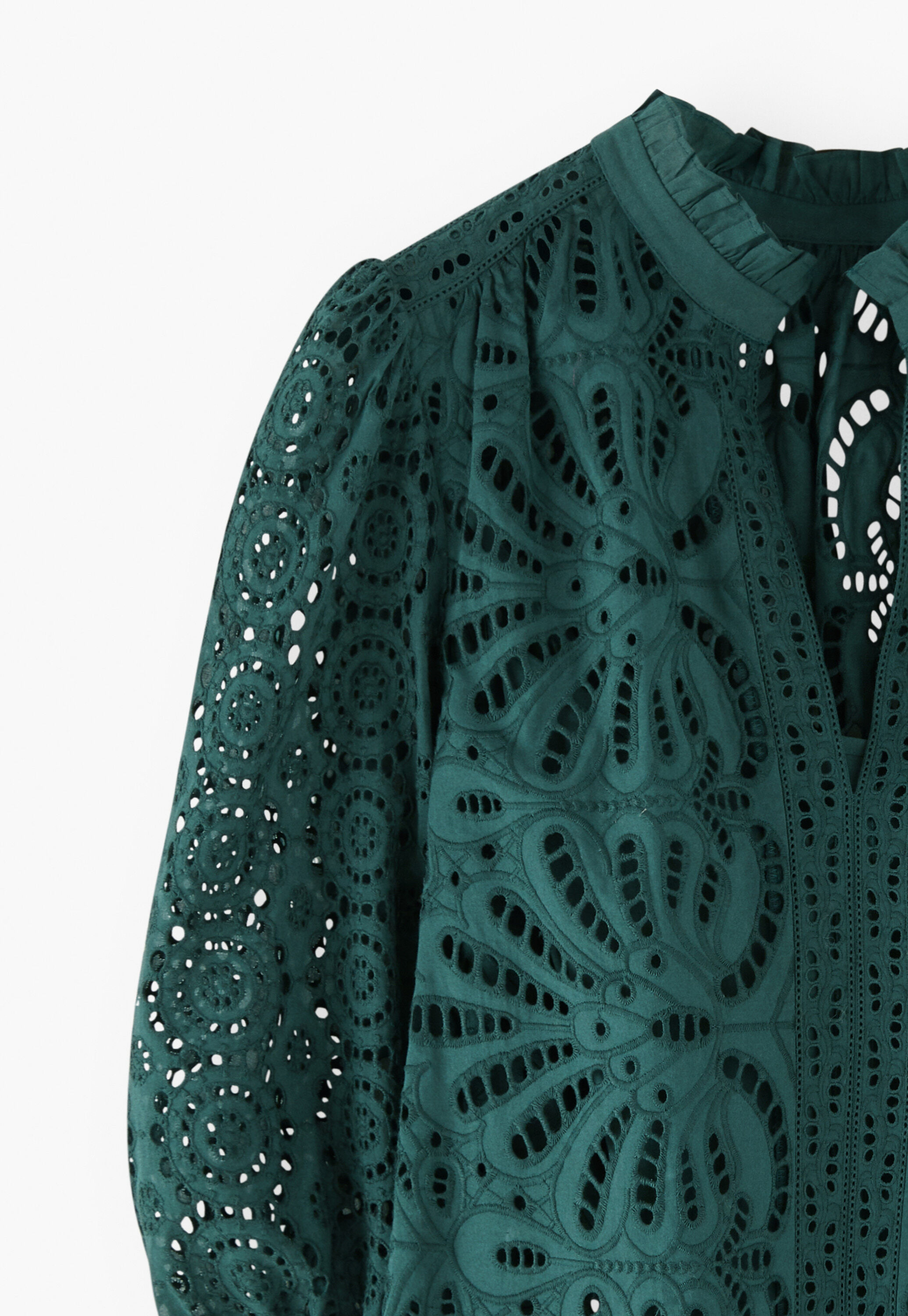 Broderie anglaise blouse