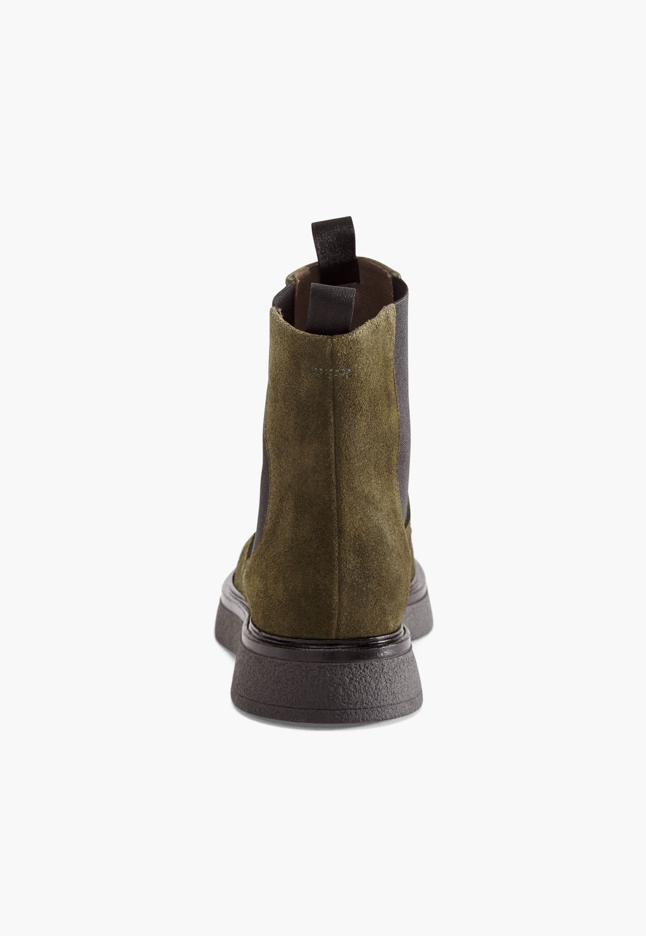 Flat ankle boots