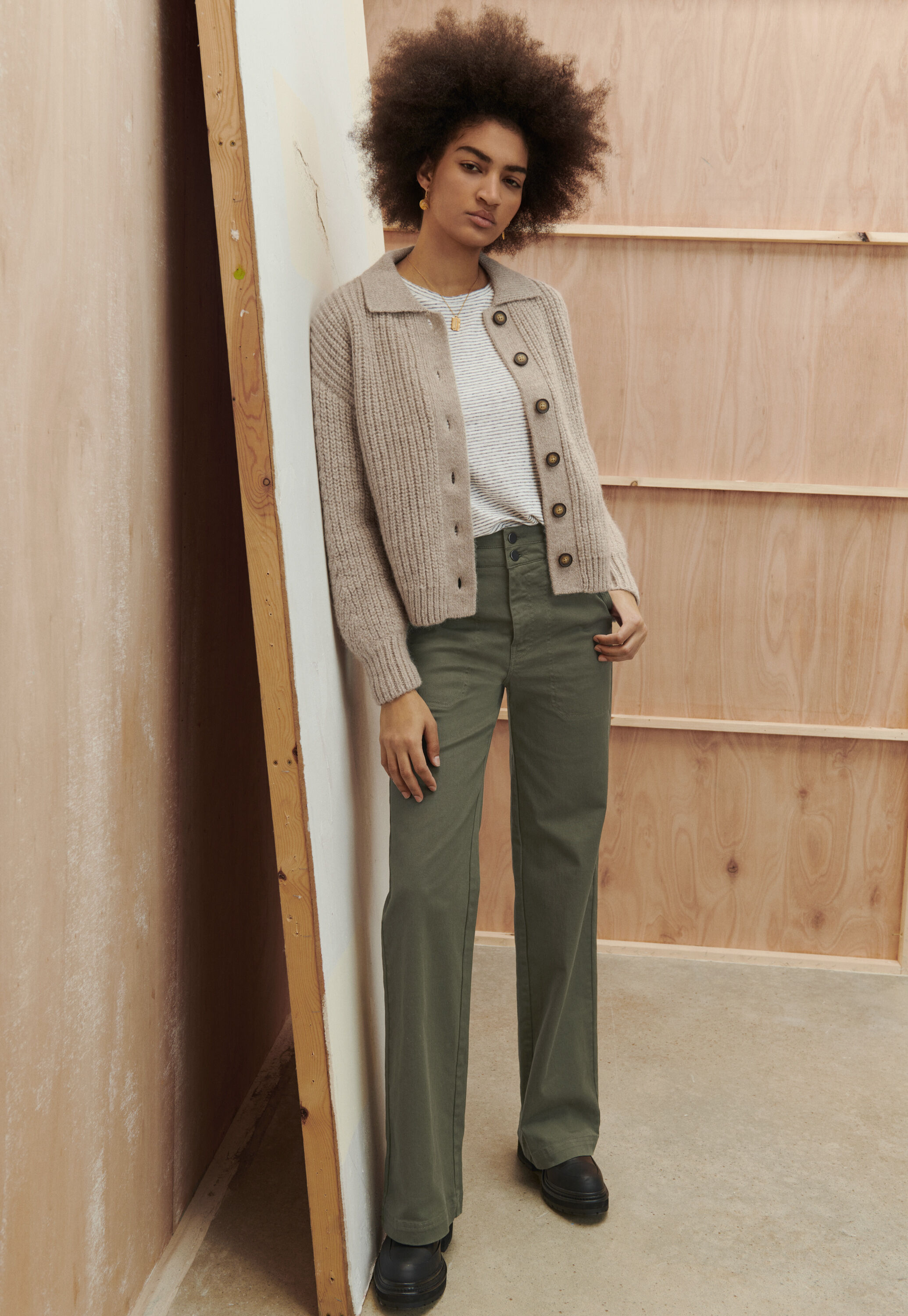 Collared cardigan