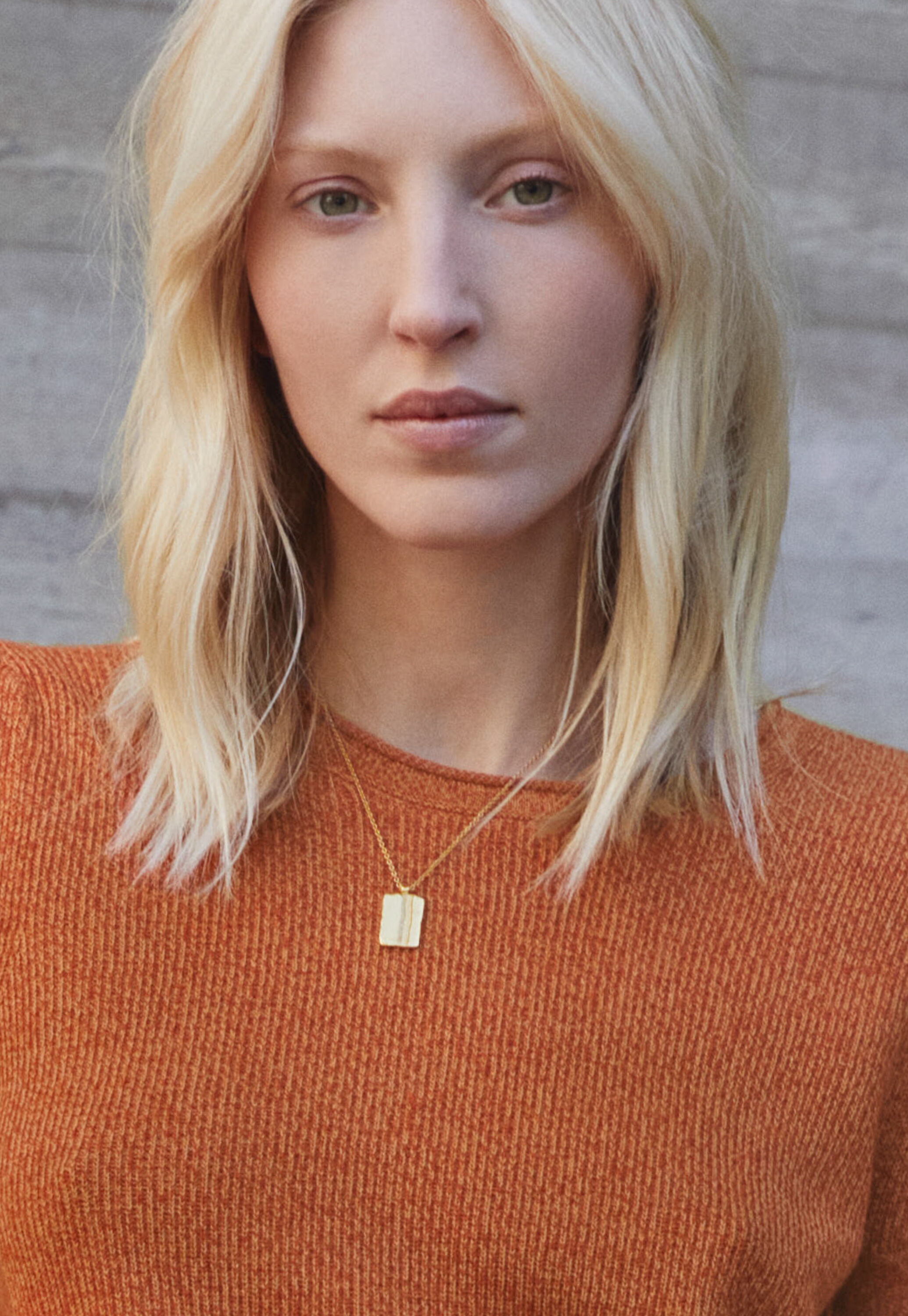 Square-pendant necklace