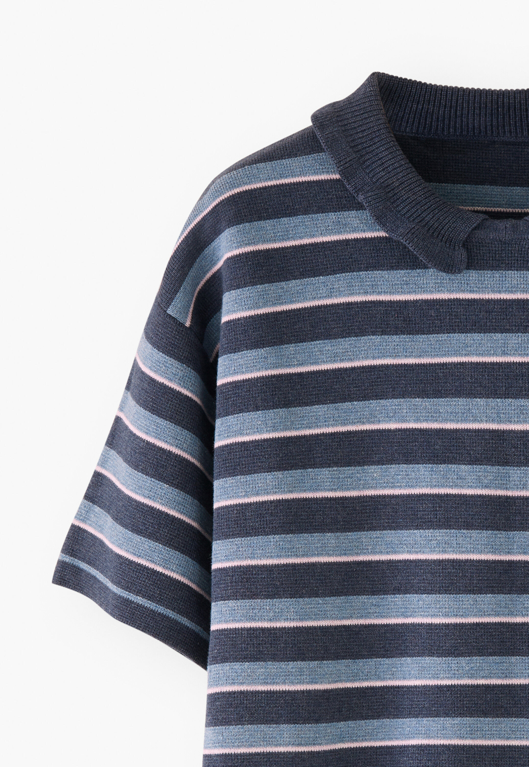 Stripe collared sweater