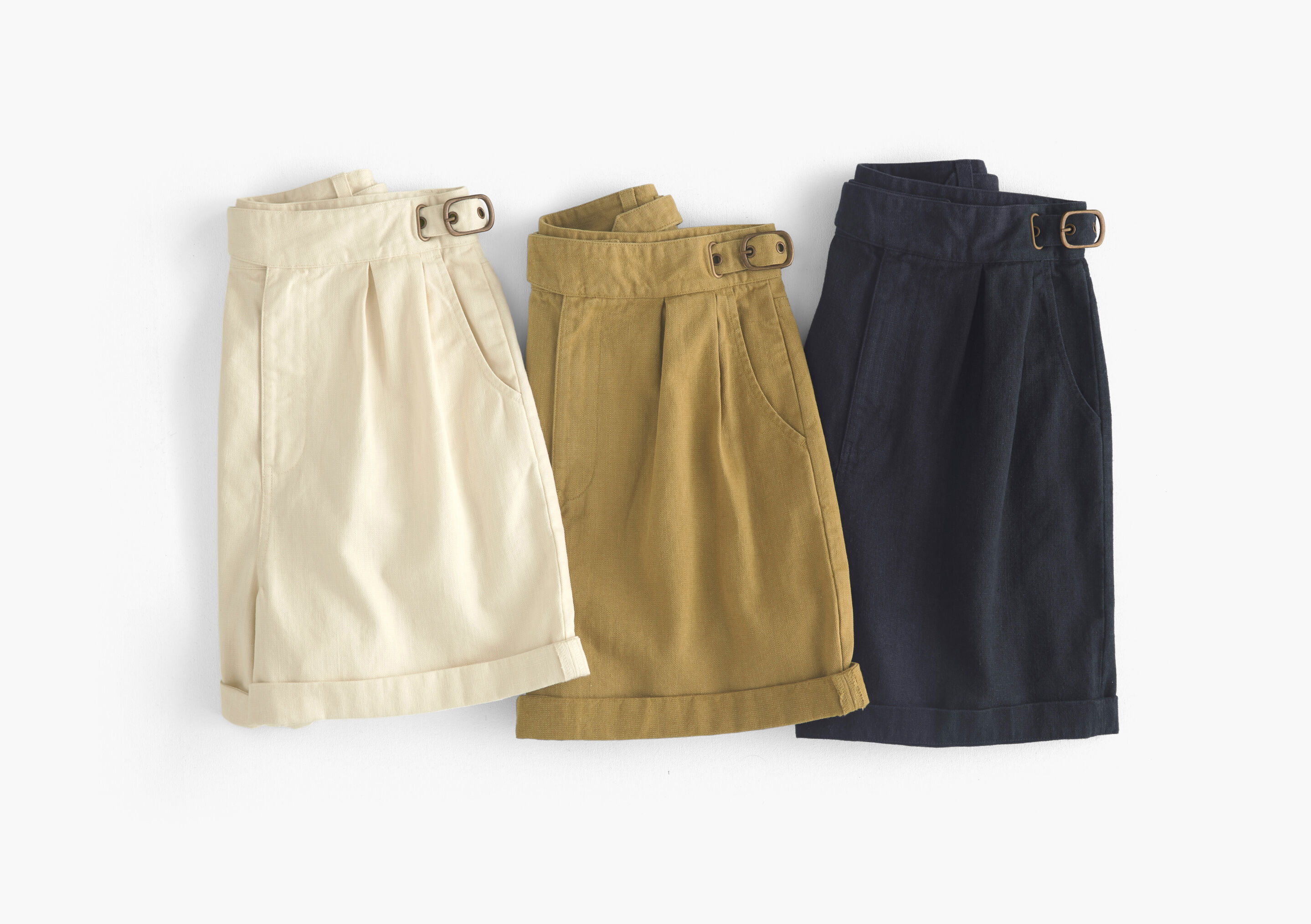 Wide-leg trousers