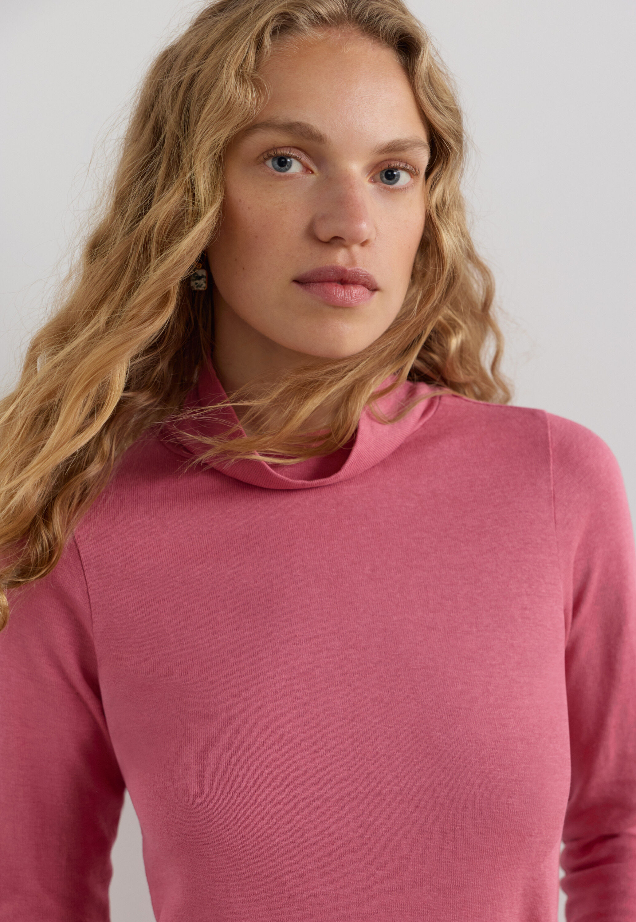 Roll-neck top