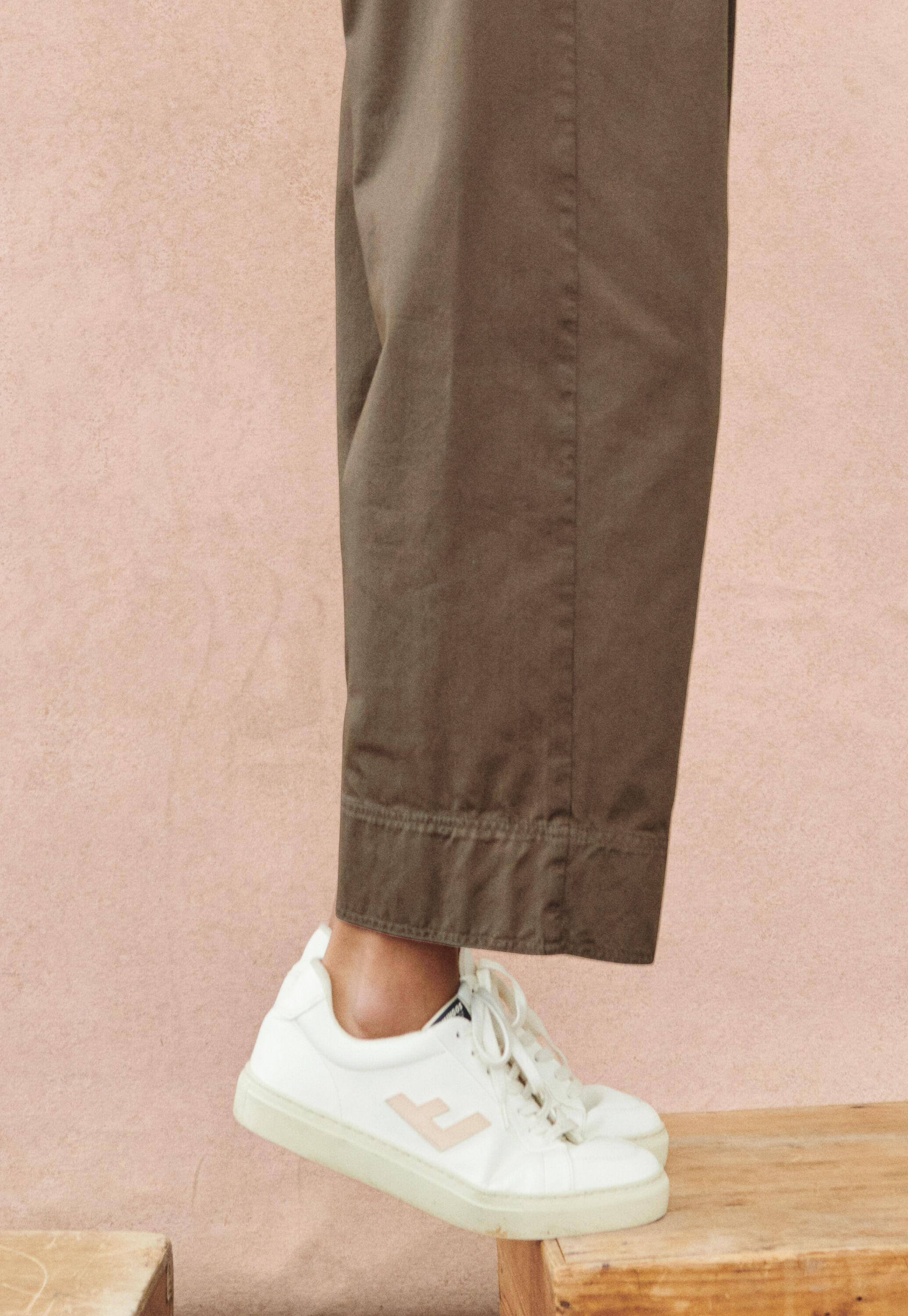 Lace-up trainers